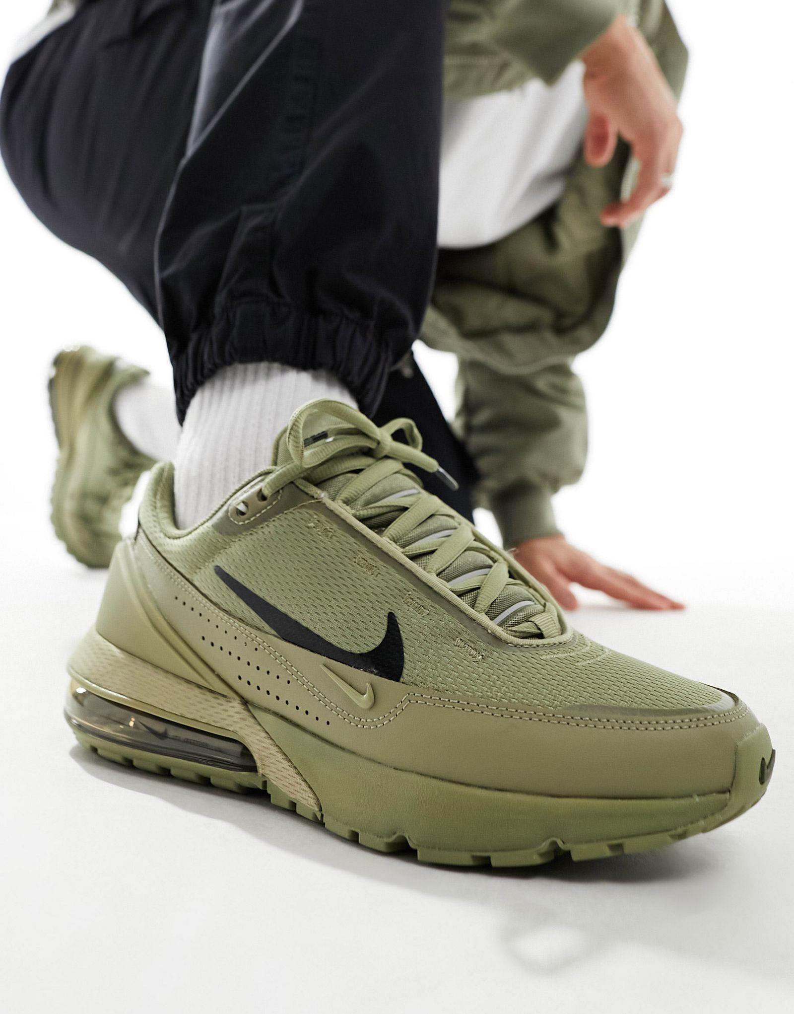 Nike air max green olive hotsell