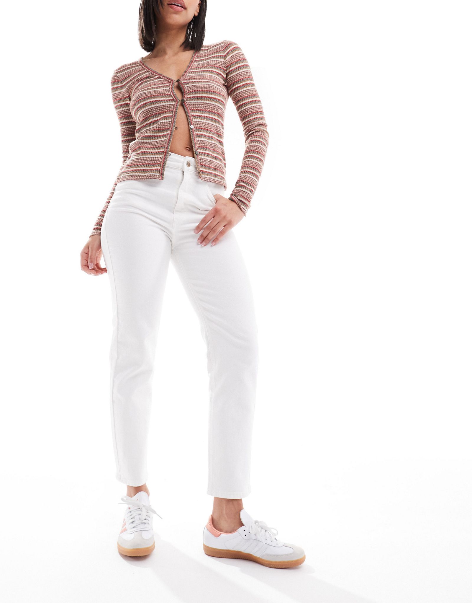 Белые комфортные джинсы для мам Pull-Bear Pull-amp;Bear