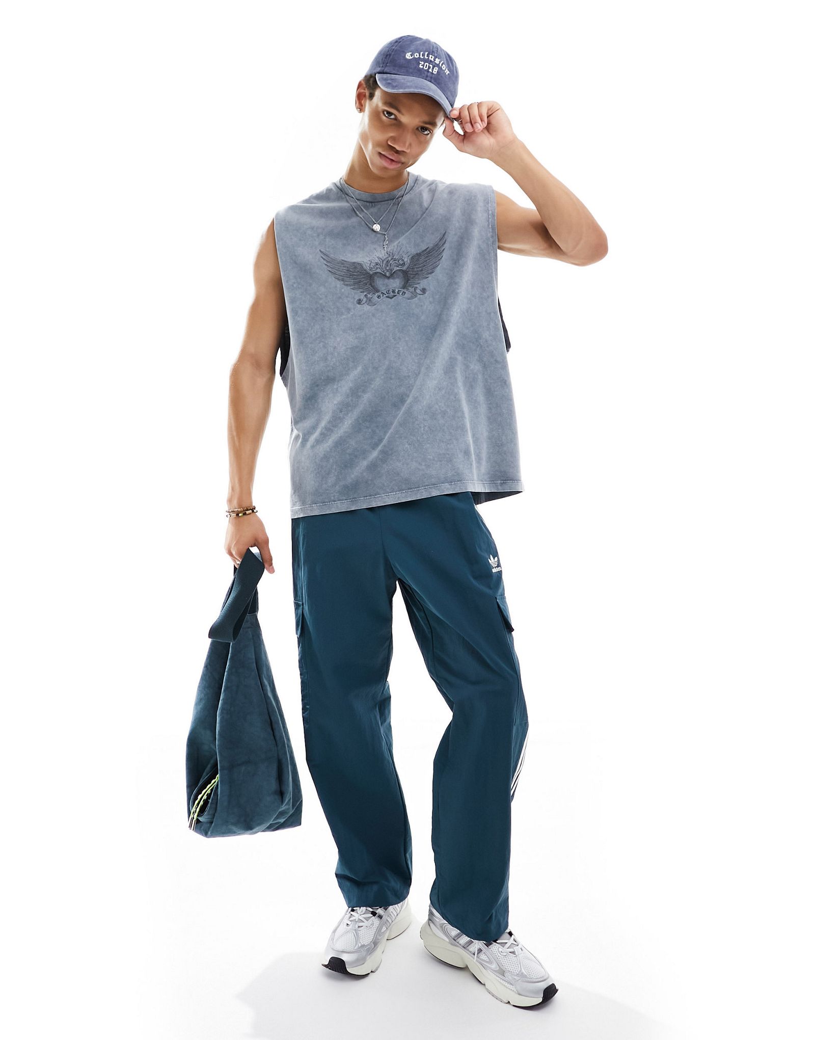 Объемная майка синего цвета с принтом на груди в стиле гранж ASOS DESIGN 2590₽