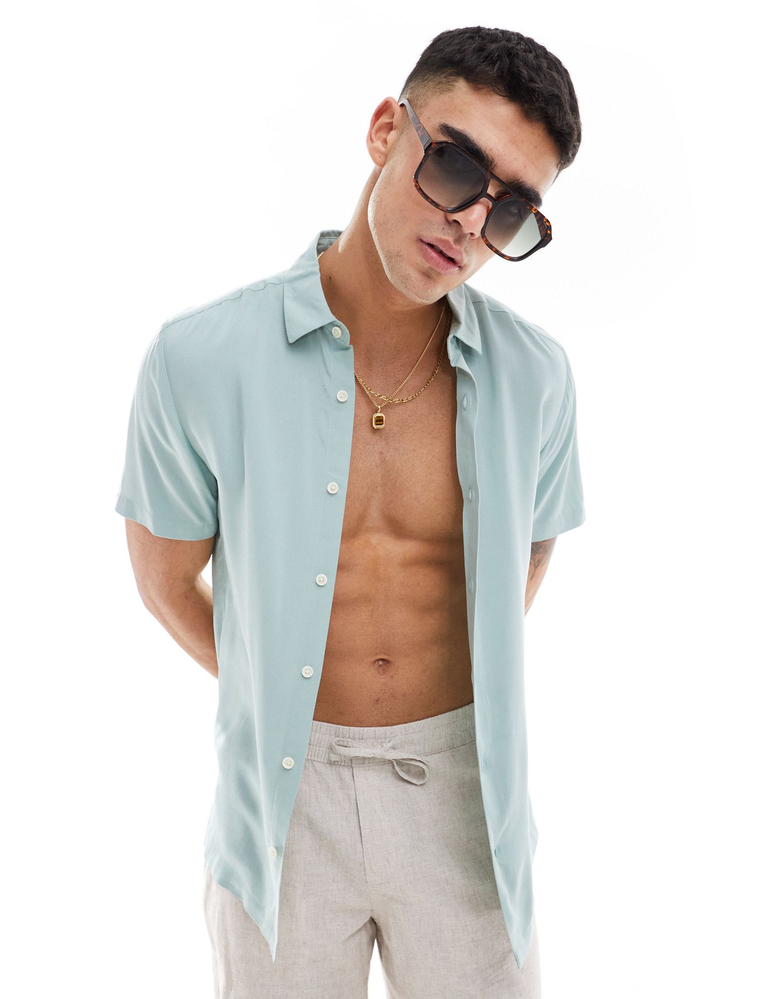 Зеленая рубашка из вискозы стандартного кроя с короткими рукавами ASOS DESIGN