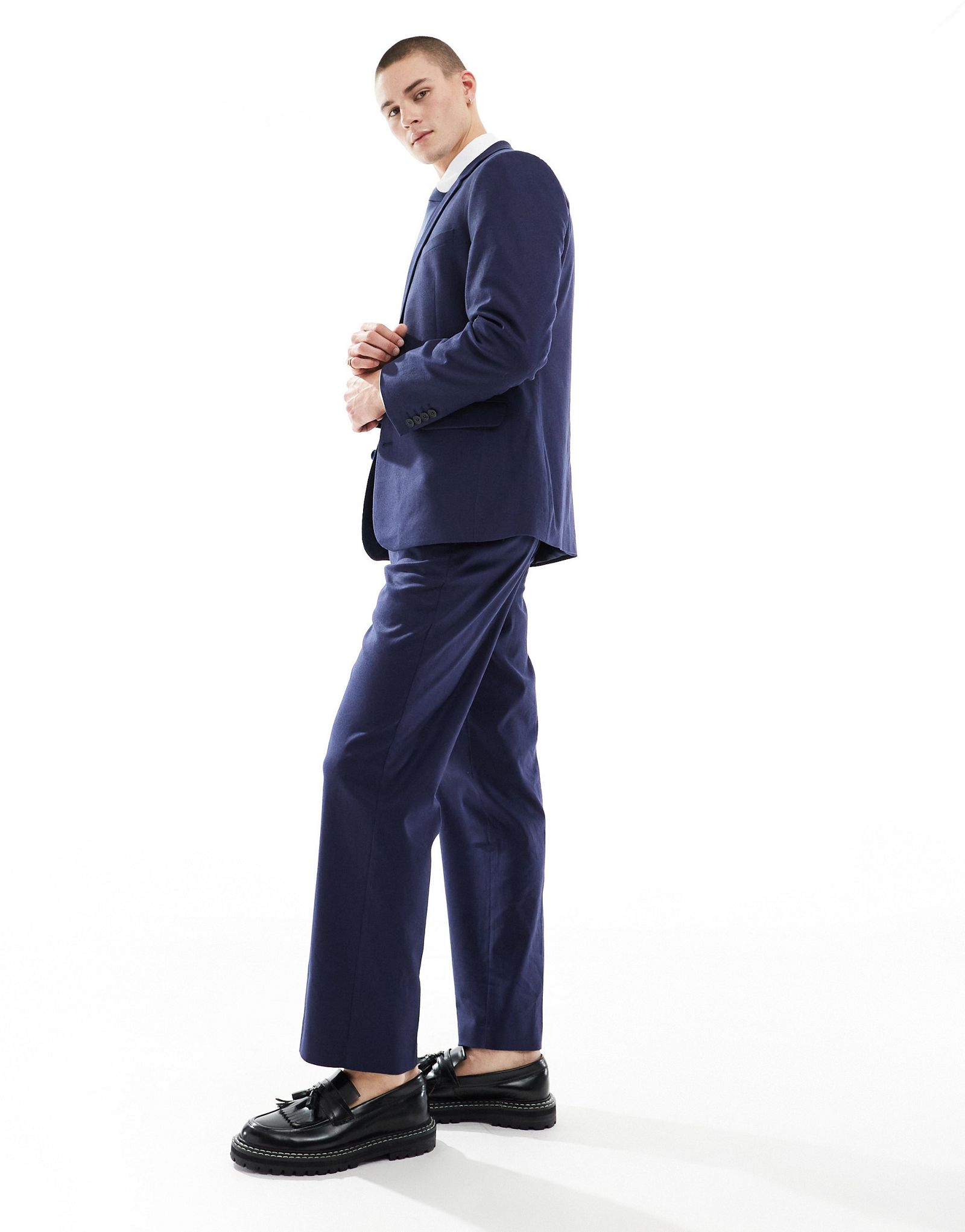 Темно-синие прямые льняные брюки ASOS DESIGN