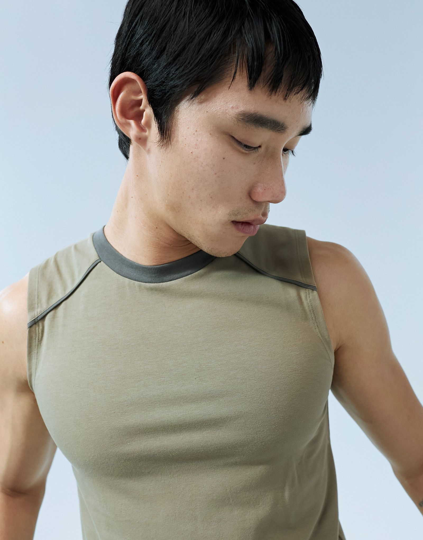 Зеленая майка со швом ASOS DESIGN 2690₽