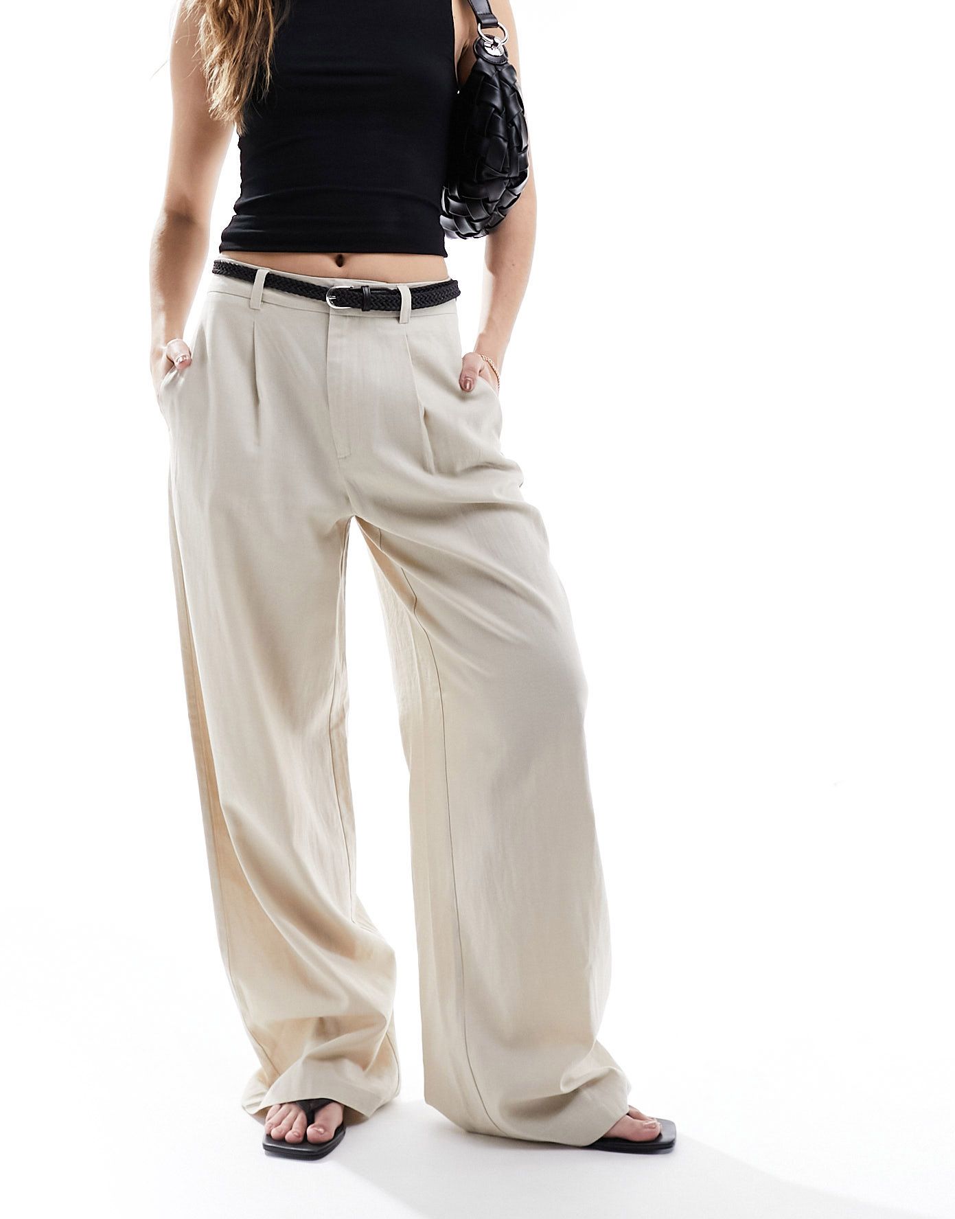 Натуральные льняные брюки с поясом Stradivarius 