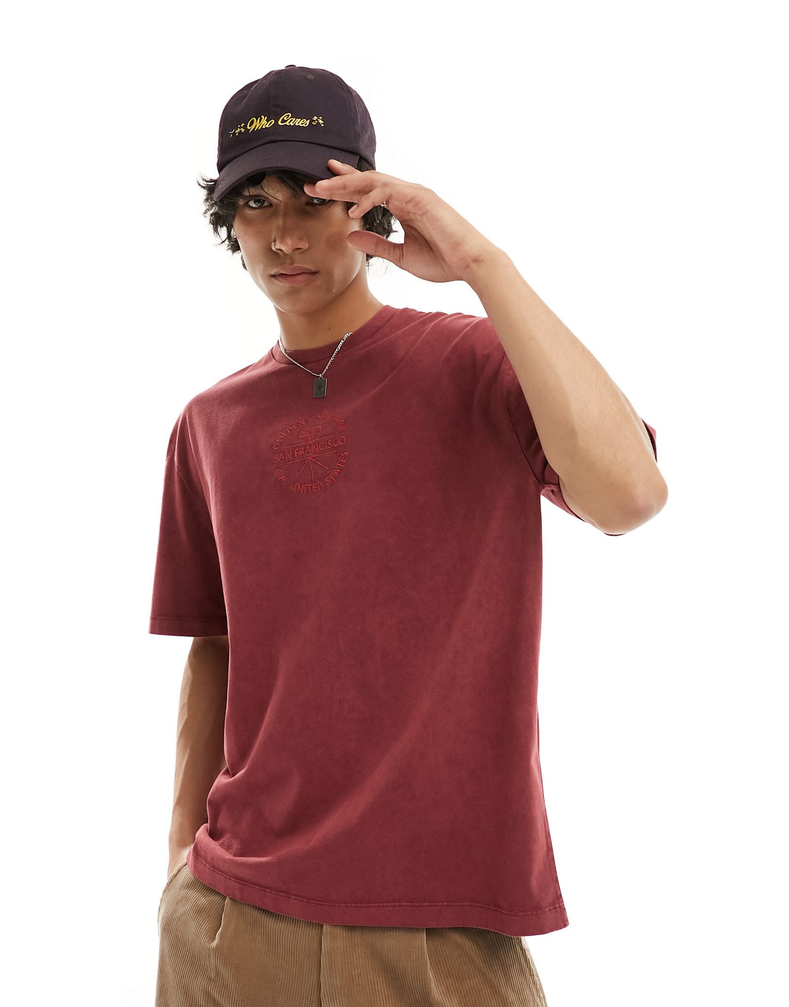 Красная футболка оверсайз с вышивкой на груди ASOS DESIGN 2490₽