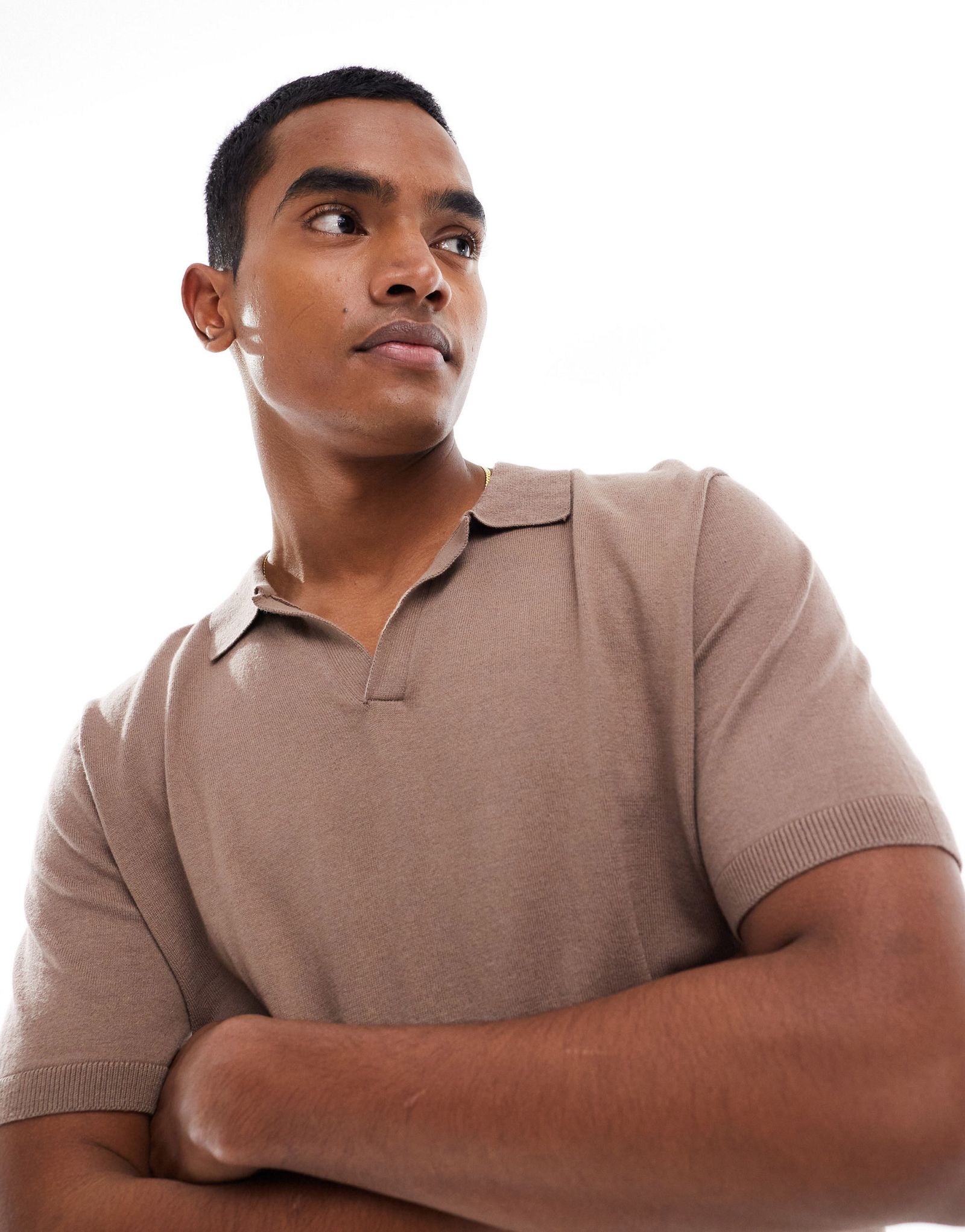 Коричневая рубашка-поло объемной хлопковой вязки с вырезом ASOS DESIGN 3990₽