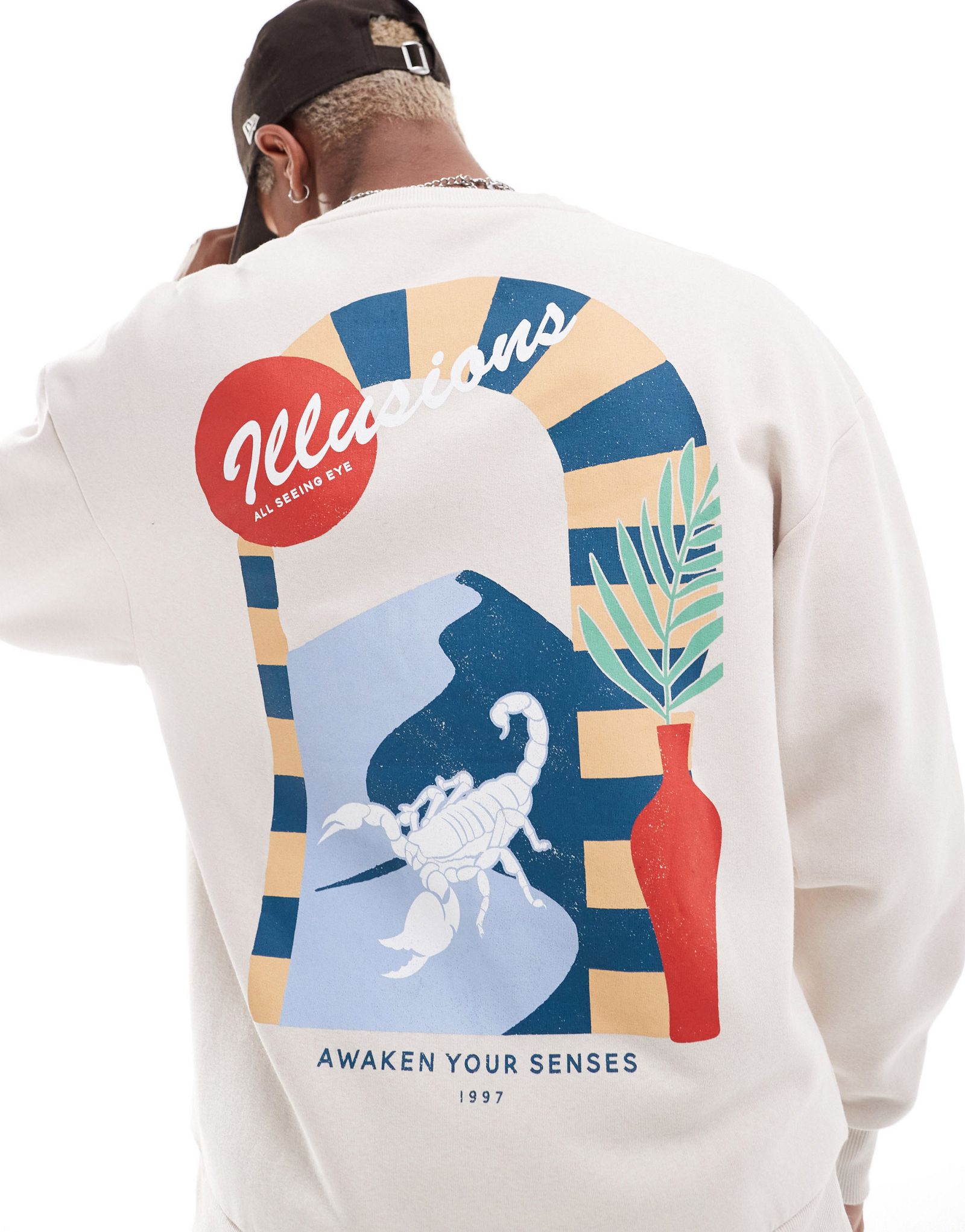 Бежевая толстовка оверсайз с принтом в виде скорпиона Jack - Jones