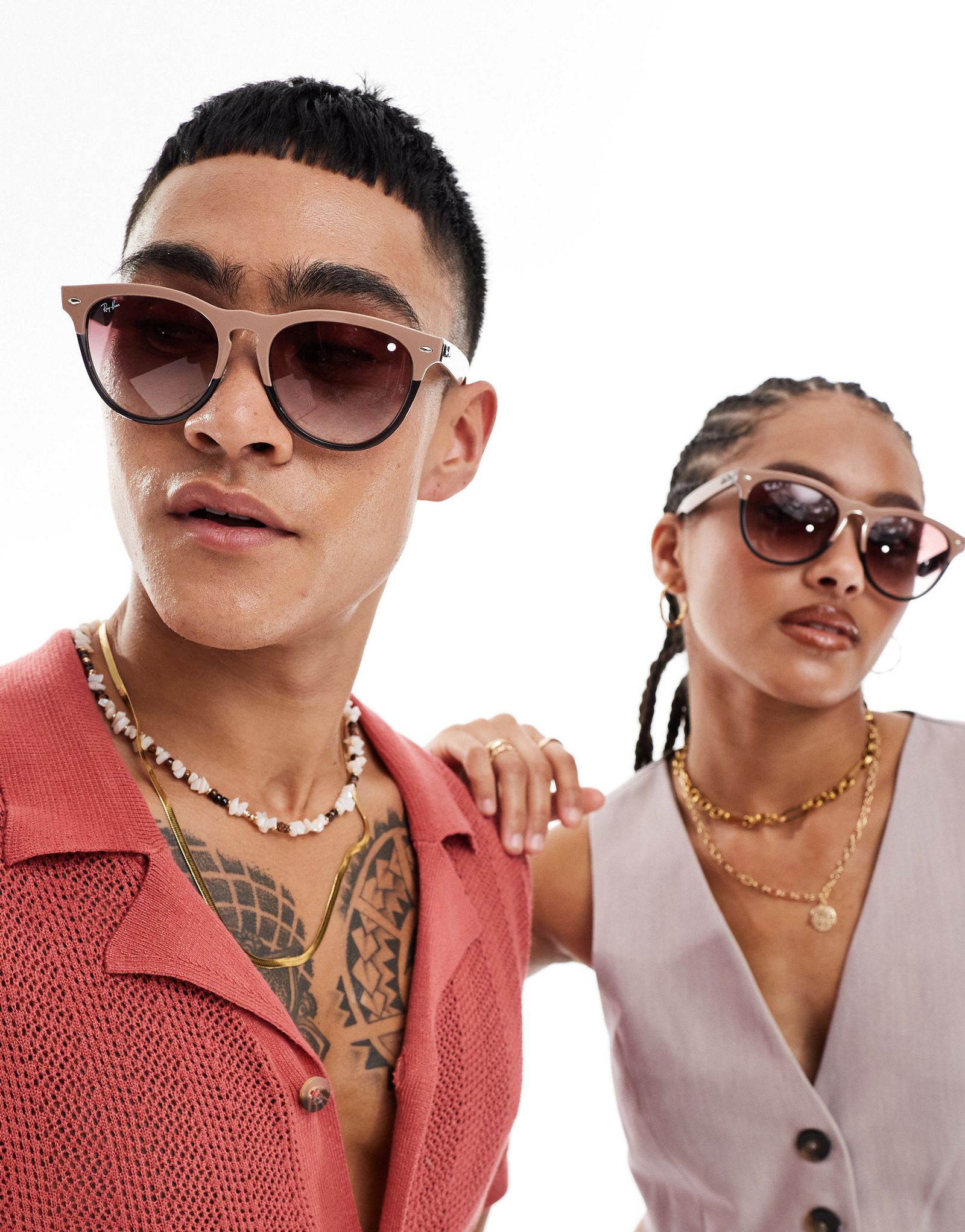 Бежевые скромные круглые солнцезащитные очки AJ Morgan 4990₽