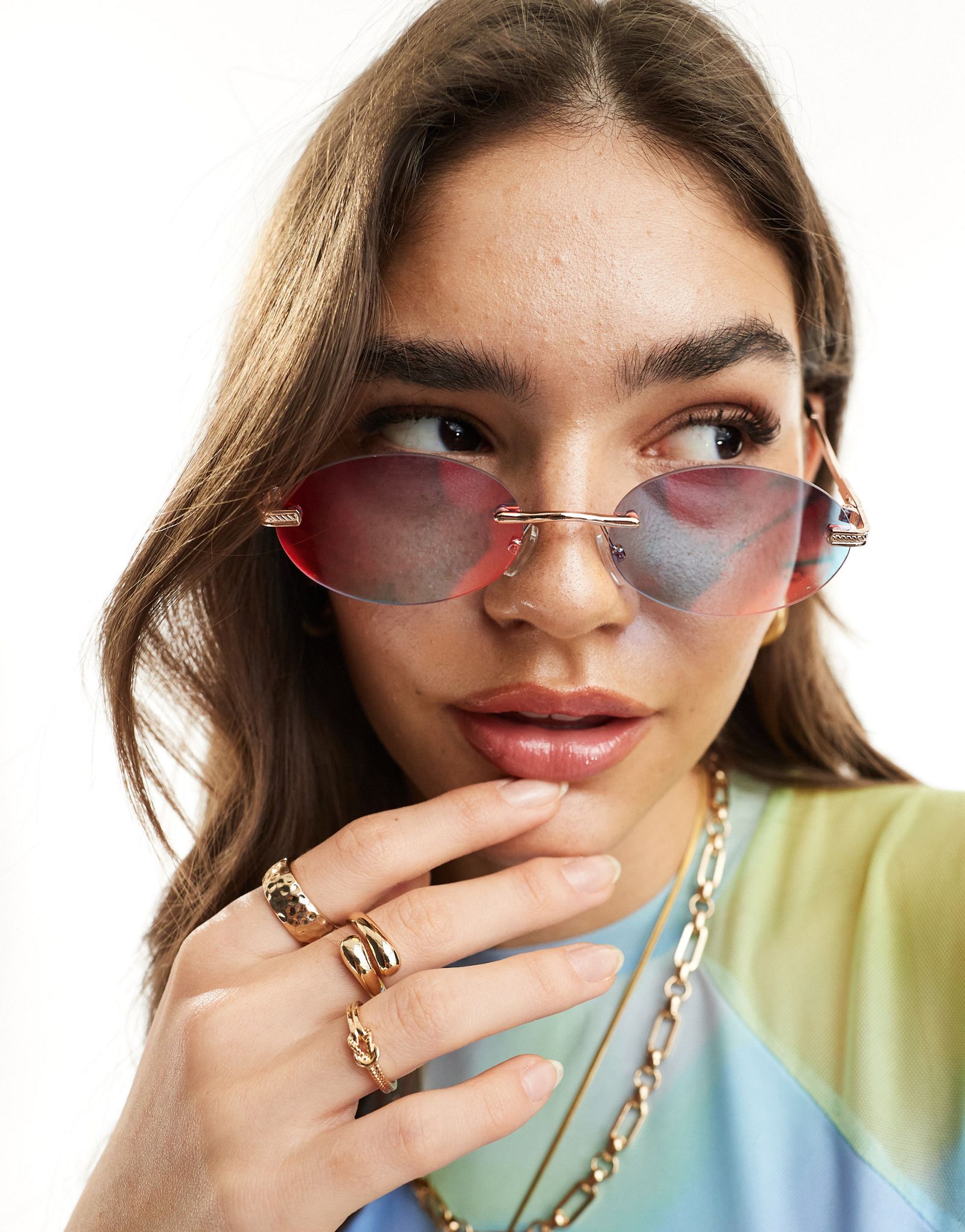 Овальные солнцезащитные очки AJ Morgan в красном зеркале 6290₽