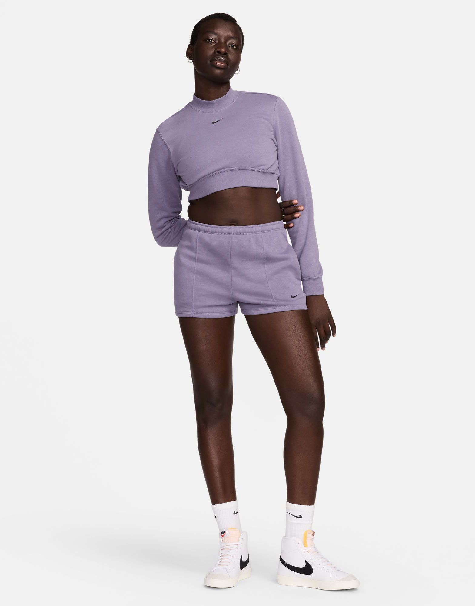 Фиолетовые шорты Nike Chill Knit