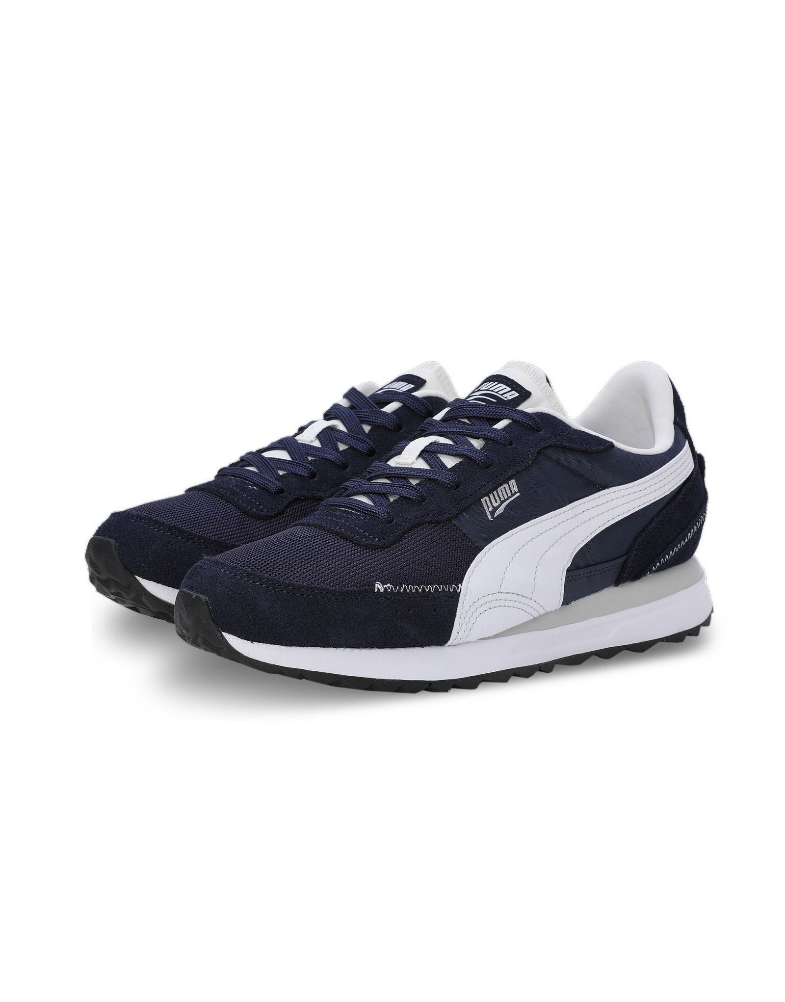 Темно-синие и белые кроссовки PUMA Road Rider 6090₽