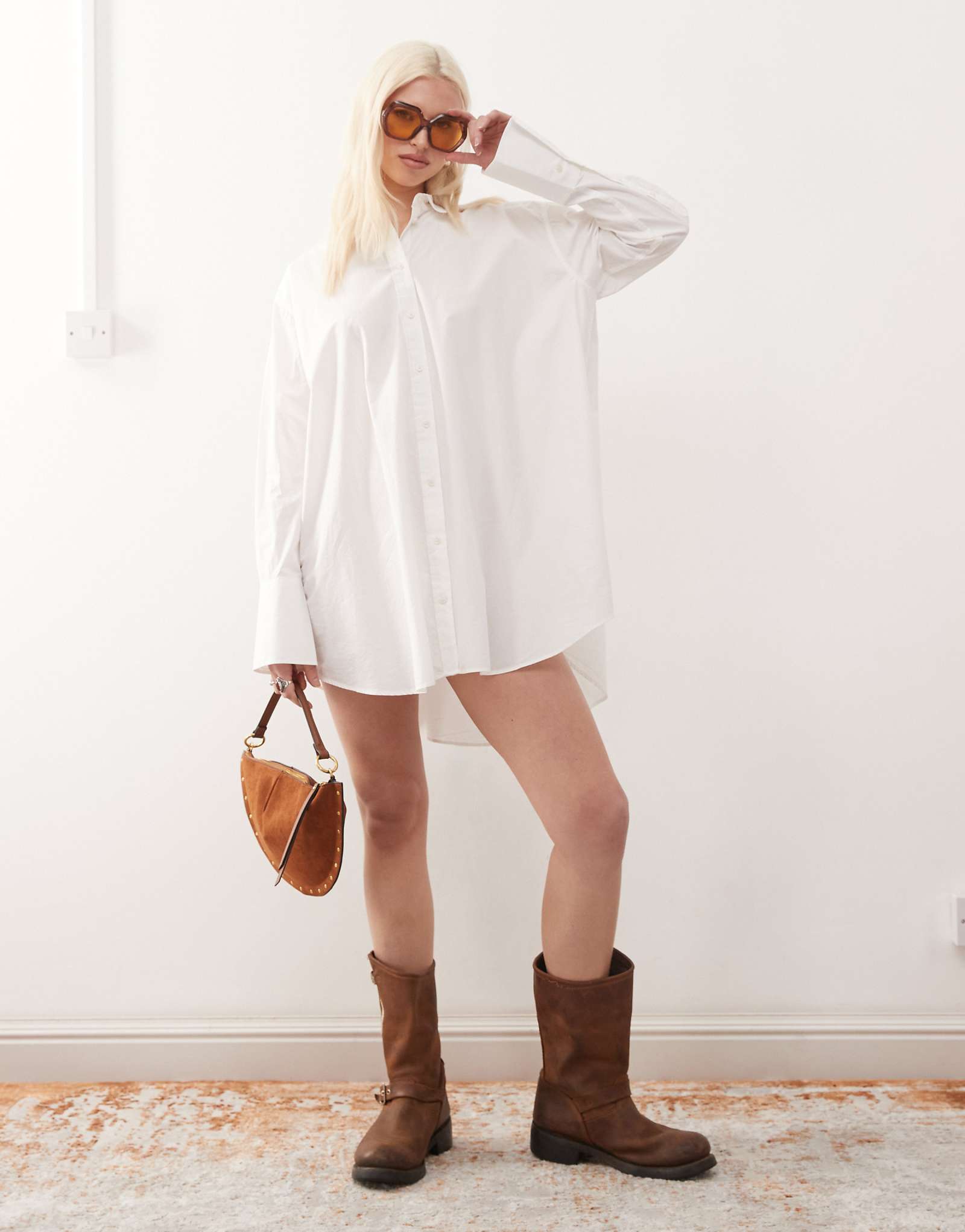 Weekday volume shirt mini dress in white 10790₽