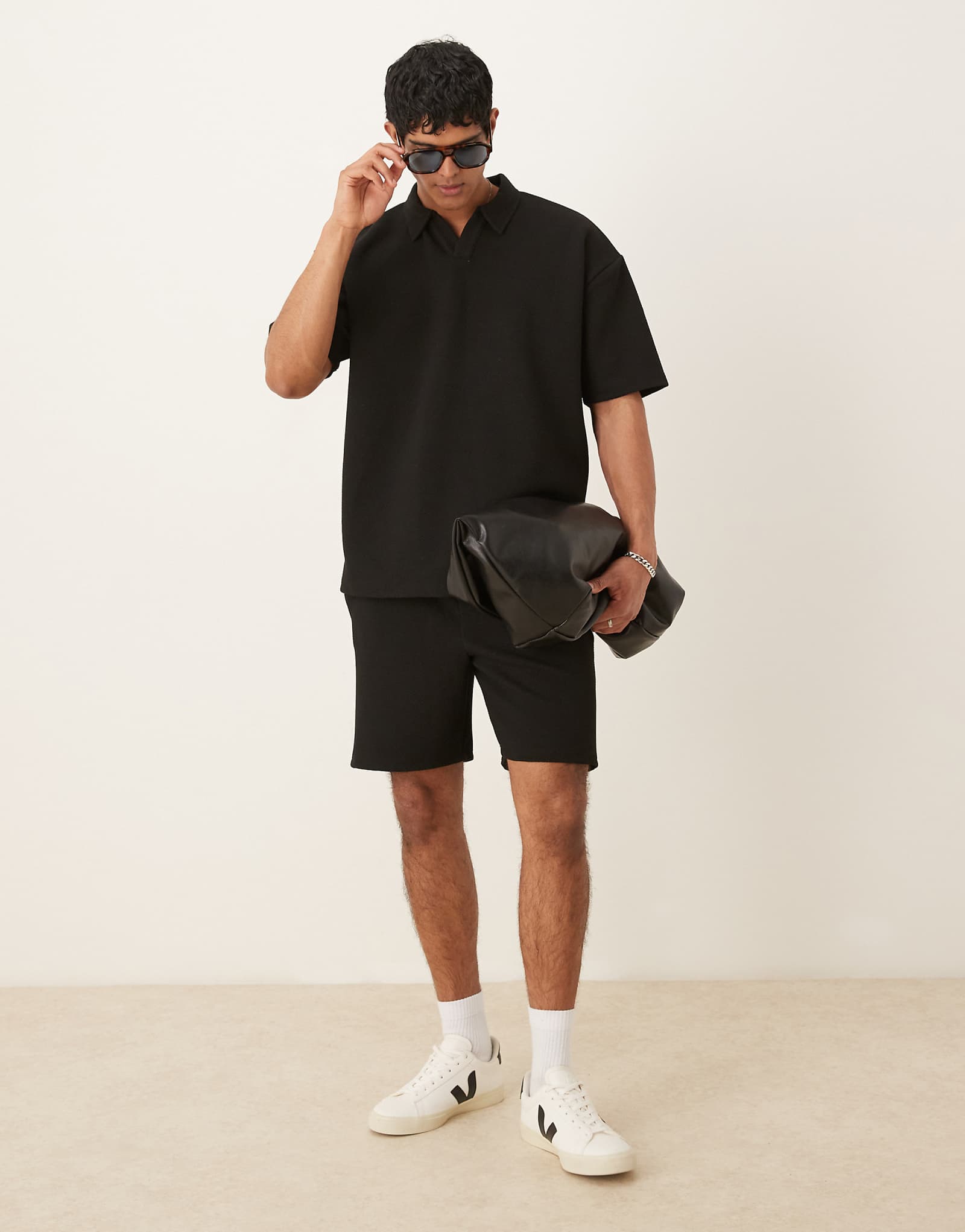 ASOS DESIGN slim heavyweight textured shorts in black - part of a set 6090₽