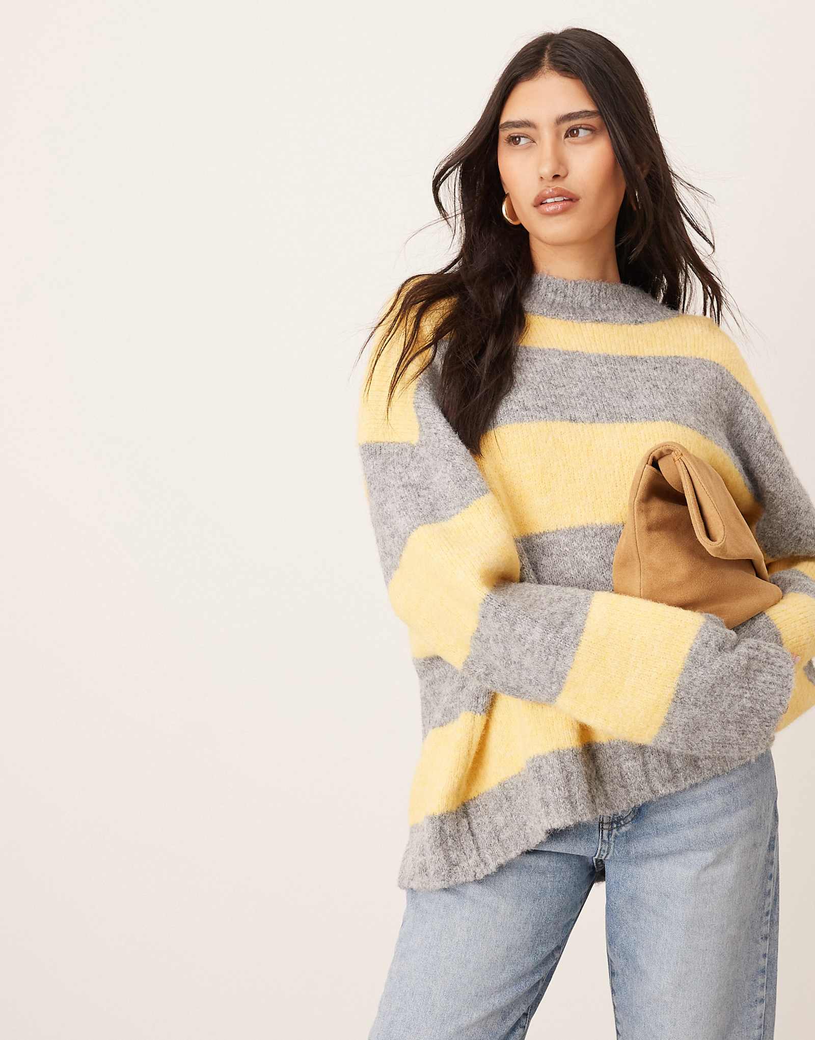 ARRANGE oversized crew neck knit striped sweater in buttermilk and gray 9190₽