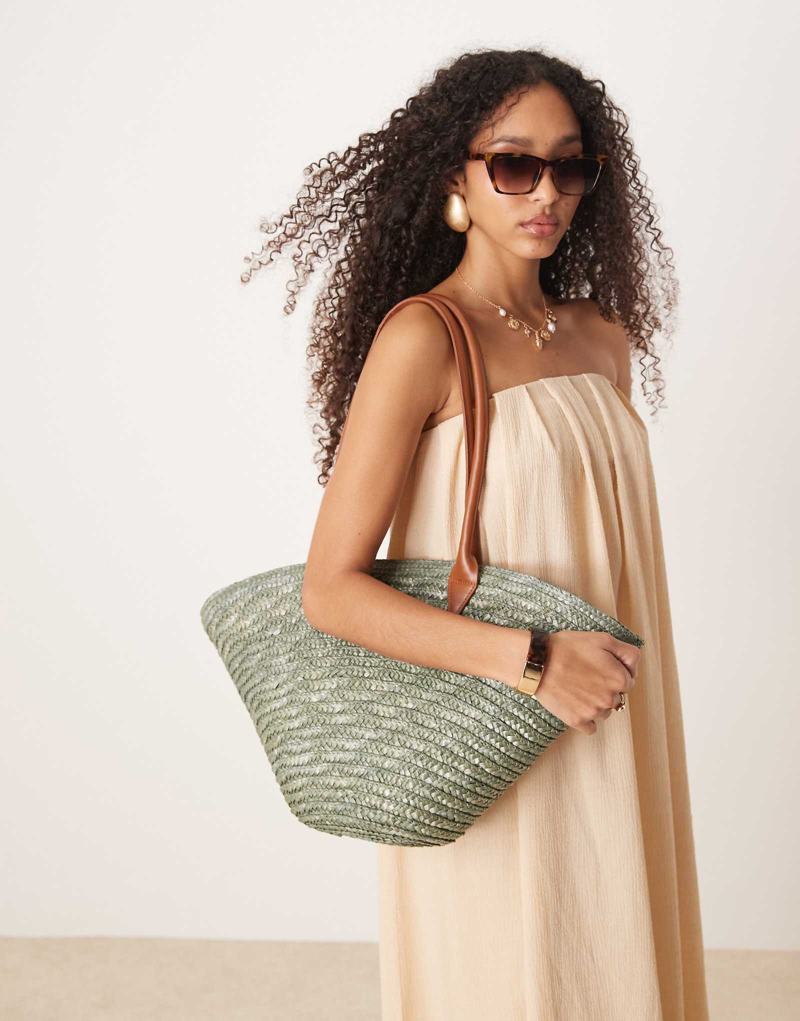 My Accessories large straw tote bag with contrast strap in olive green 5790₽