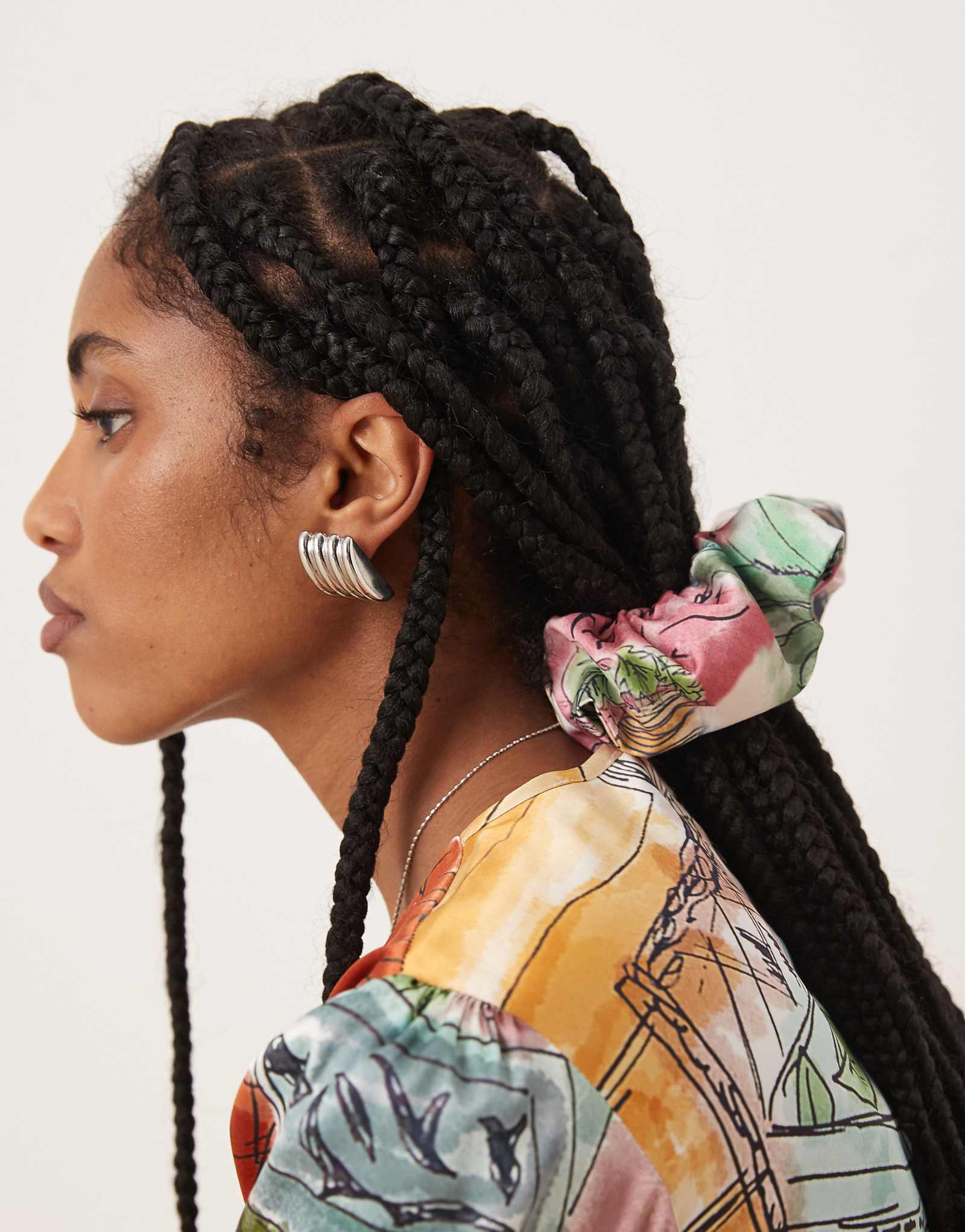 Isabelle Pennington-Edmead scrunchie in sanctuary print