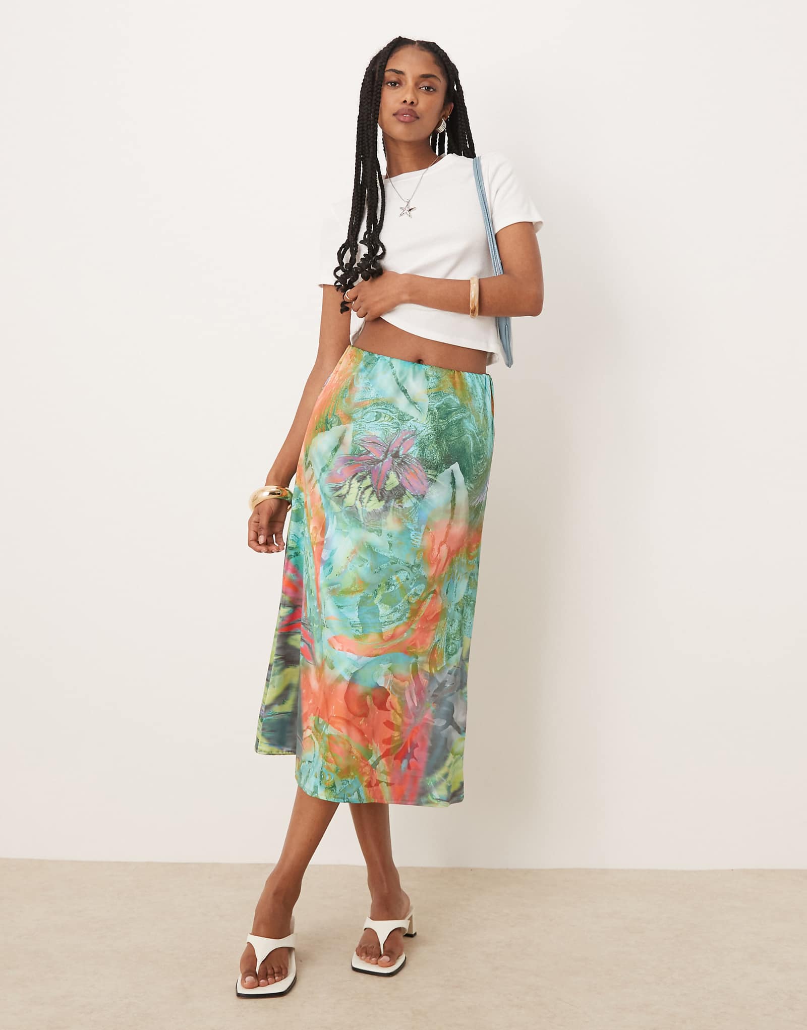 Isabelle Pennington-Edmead Martinique Skirt in storm print 16190₽