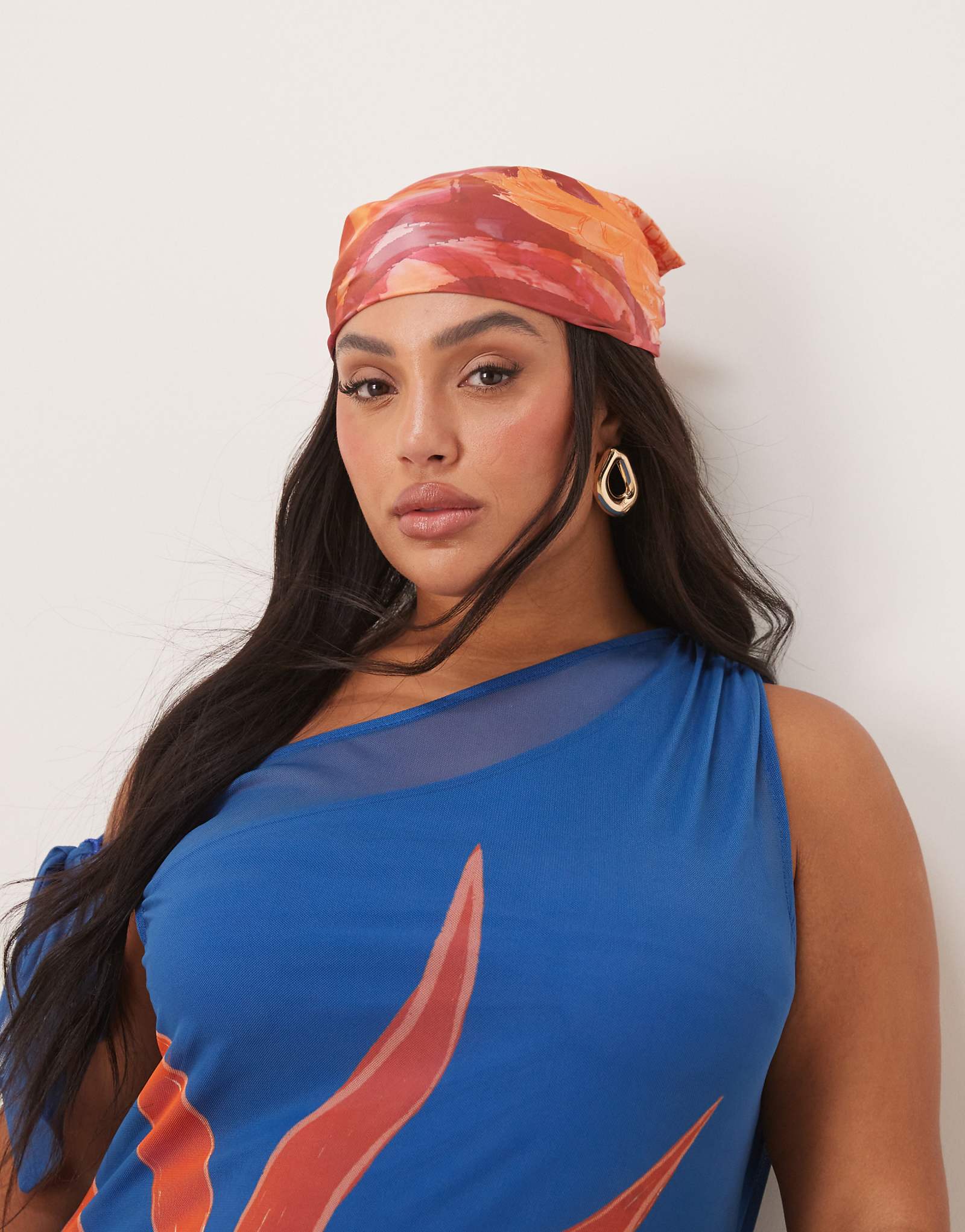 Isabelle Pennington-Edmead satin scarf in pineapple print