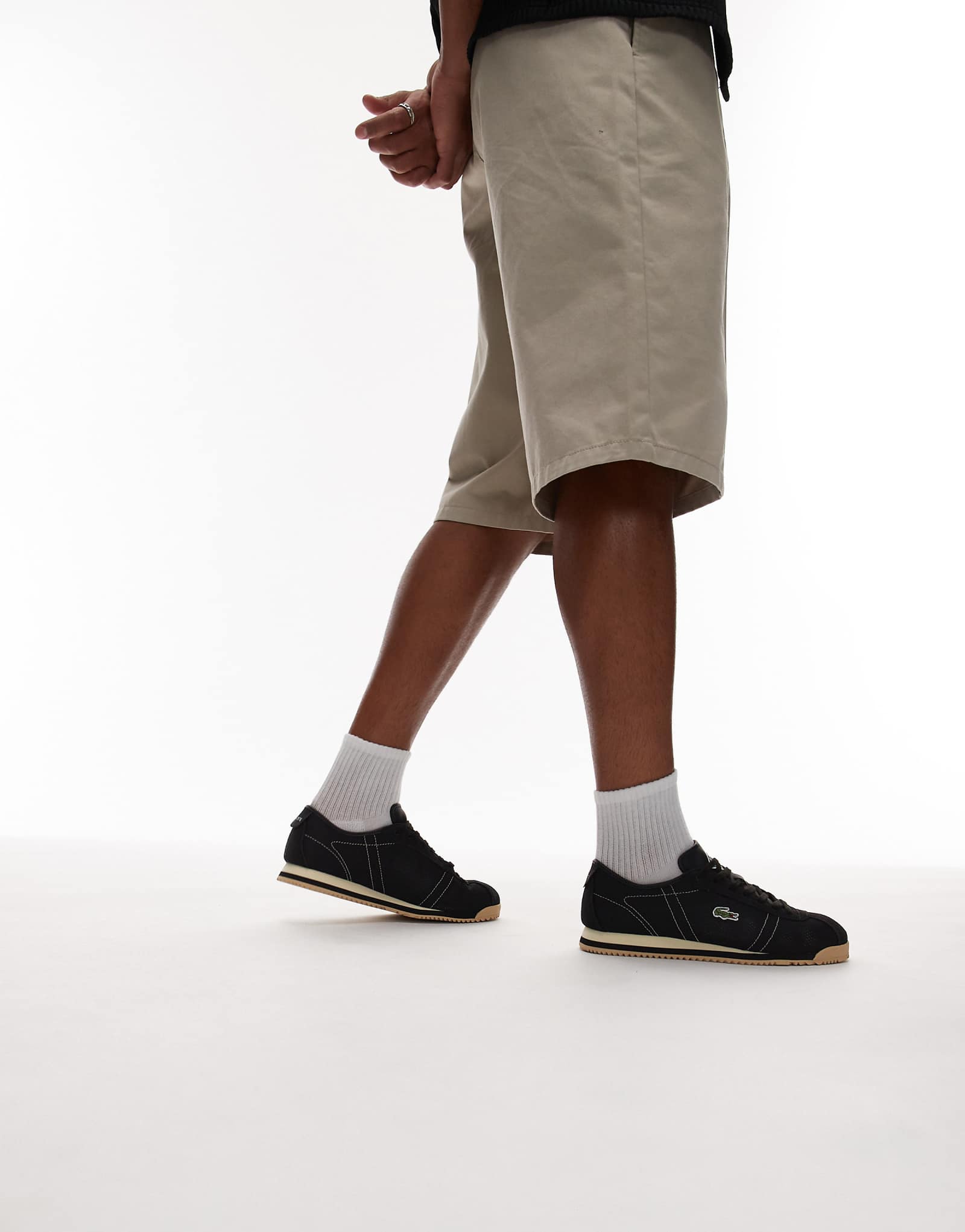 Lacoste club low top mesh sneakers in black 25990₽