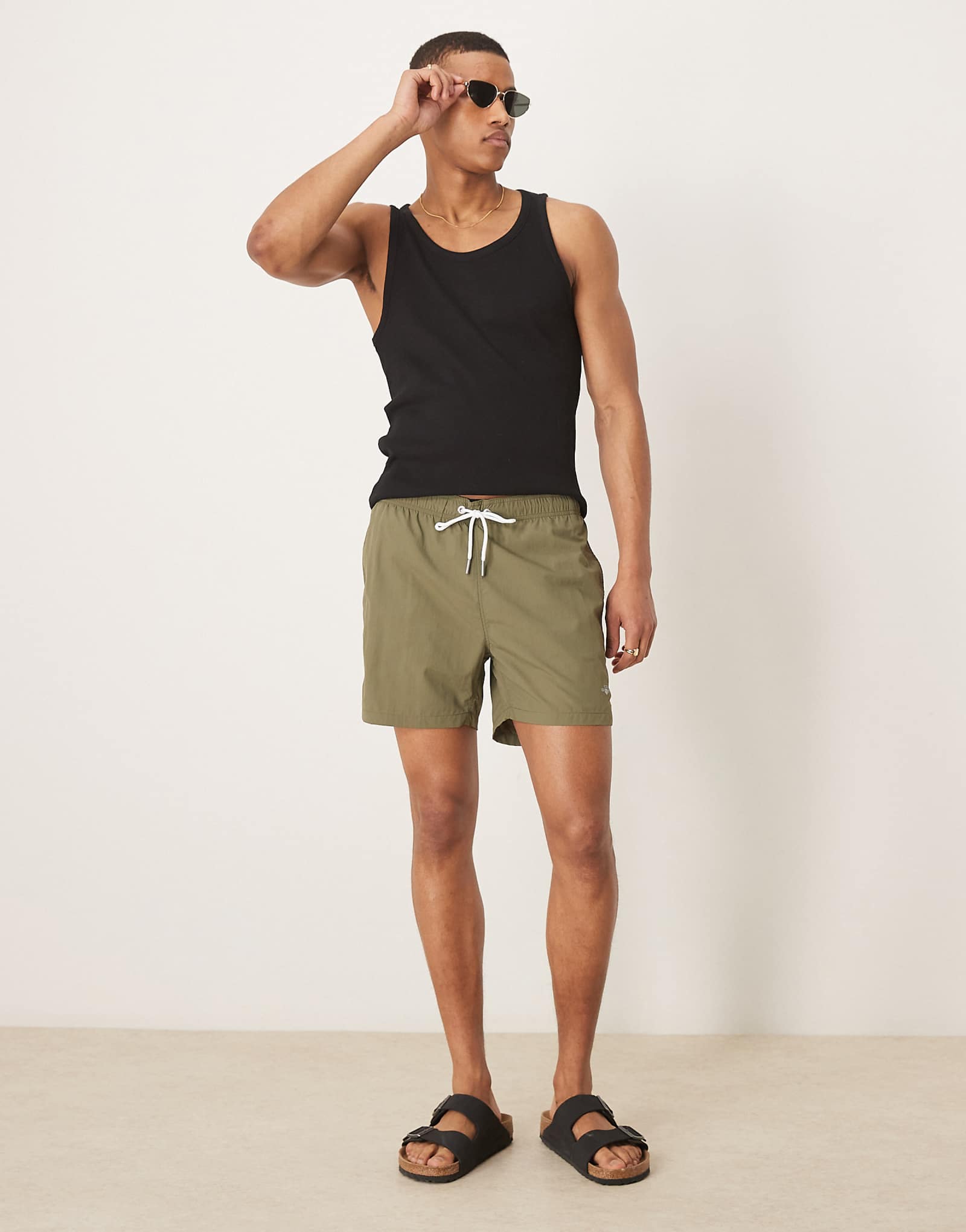 GANT shield logo swim shorts in khaki green 13090₽