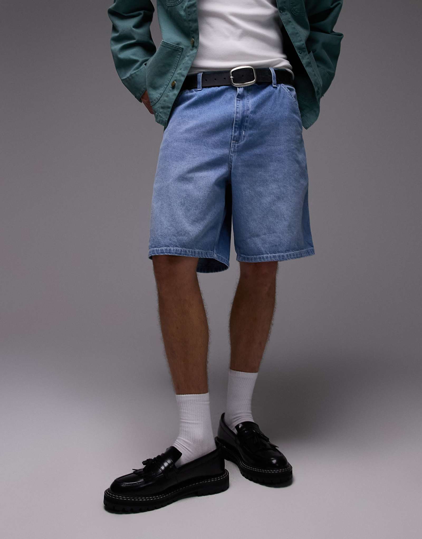 Carhartt WIP simple denim shorts in mid blue 21390₽