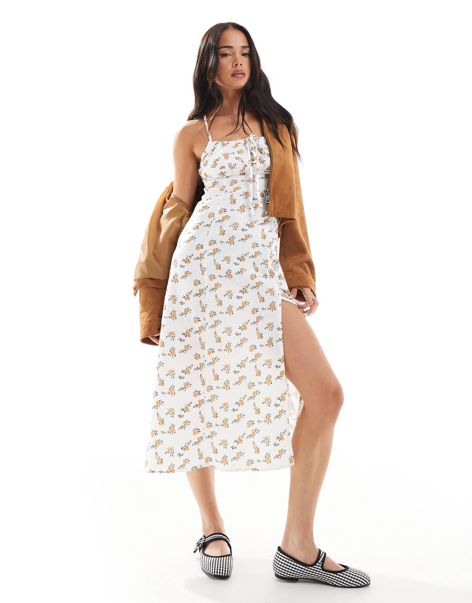 Daisy Street cross back ruched bust midaxi dress in ditsy floral 7490₽