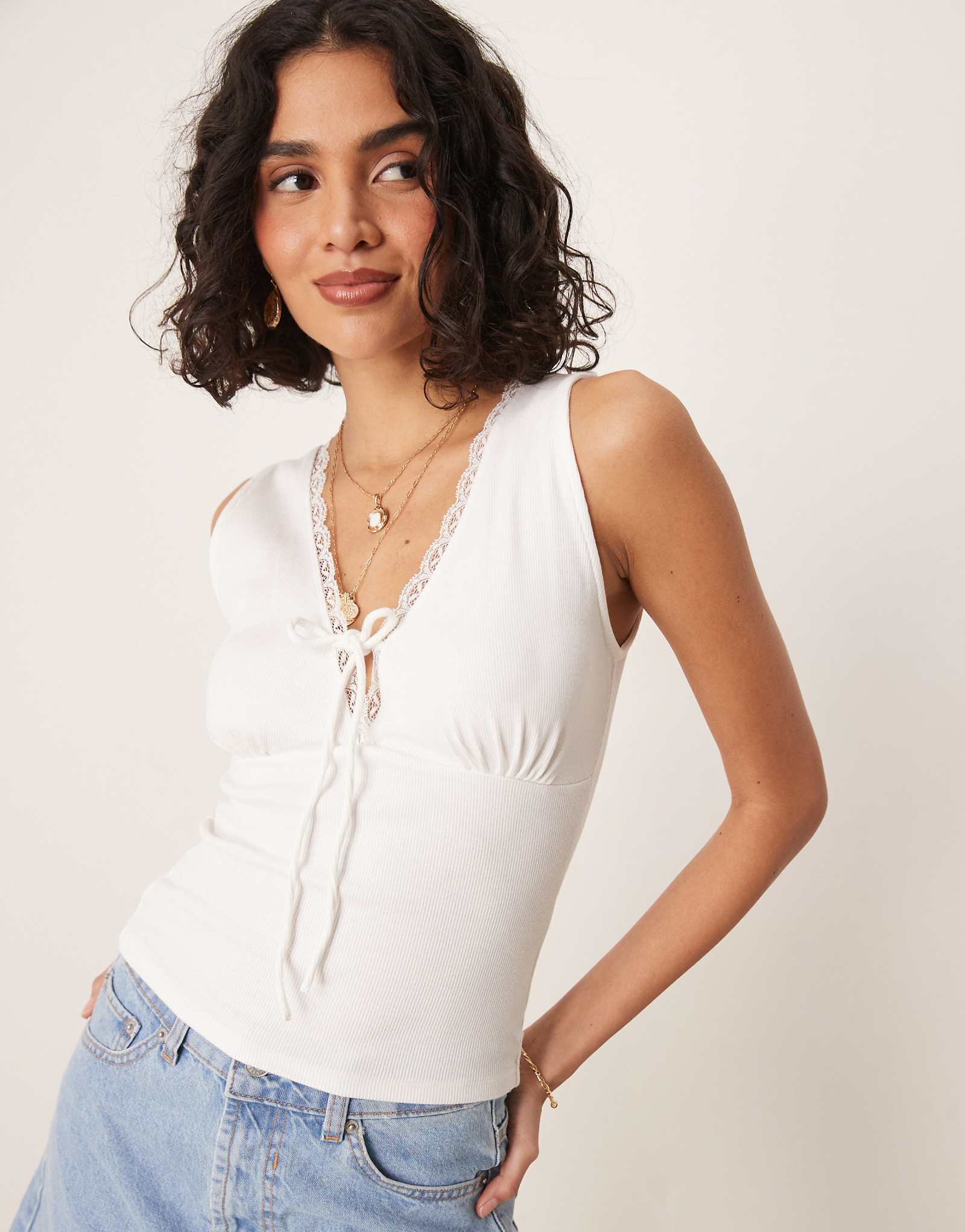 Gina Tricot ribbed tie front tank top in off white 6590₽