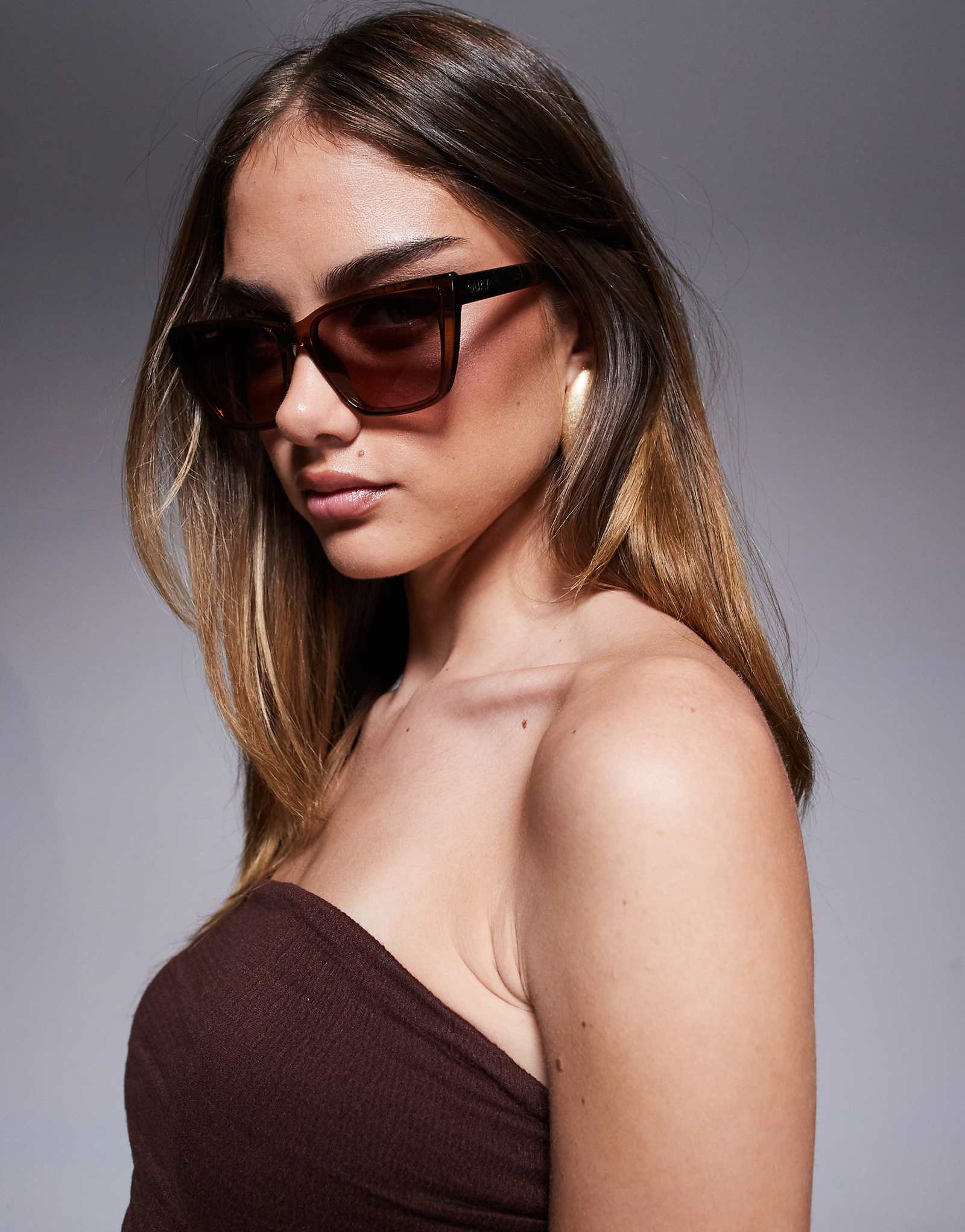 Quay call the shots remixed cat eye sunglasses in cream 13590₽