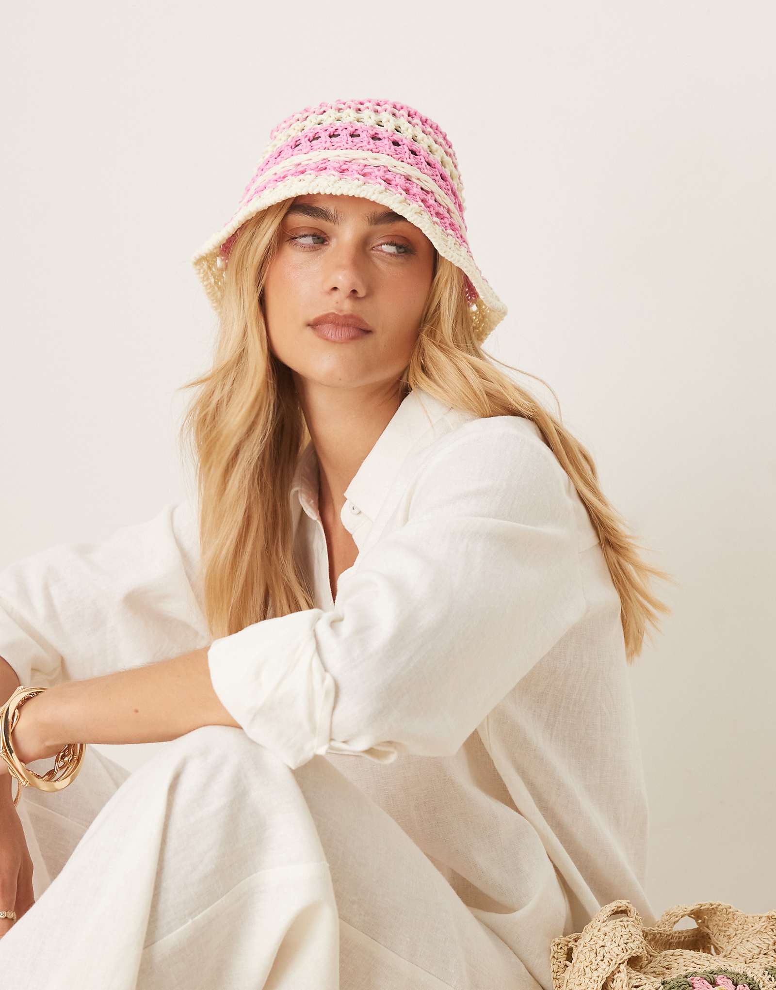 Sui Ava striped crochet sun hat in pink 6290₽