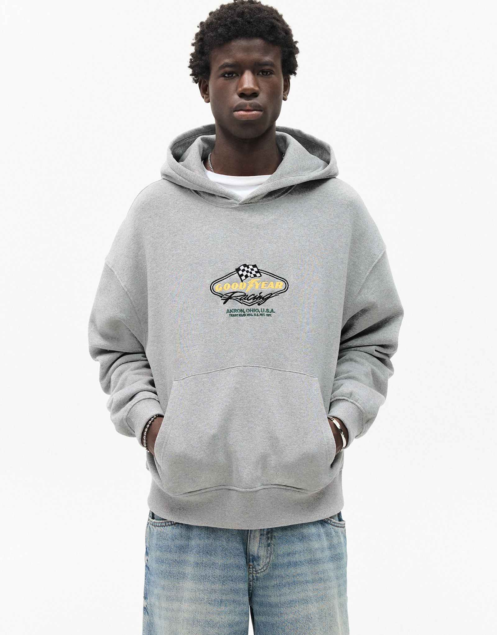 Pull-Bear hooded sweatshirt Good Year license in gray 8090₽