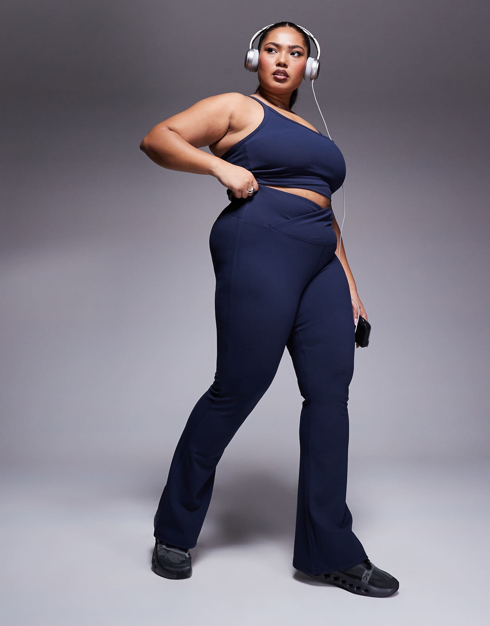 4505 Curve soft touch slim kick yoga legging with wrap waist in midnight navy