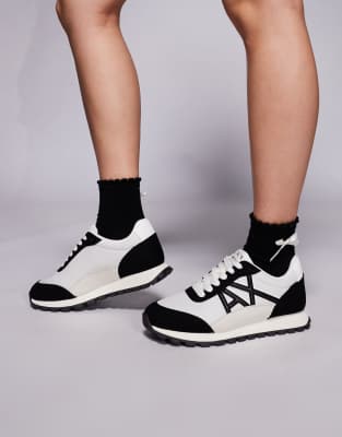 Черно-белые кроссовки с логотипом Armani Exchange suede mix из замши