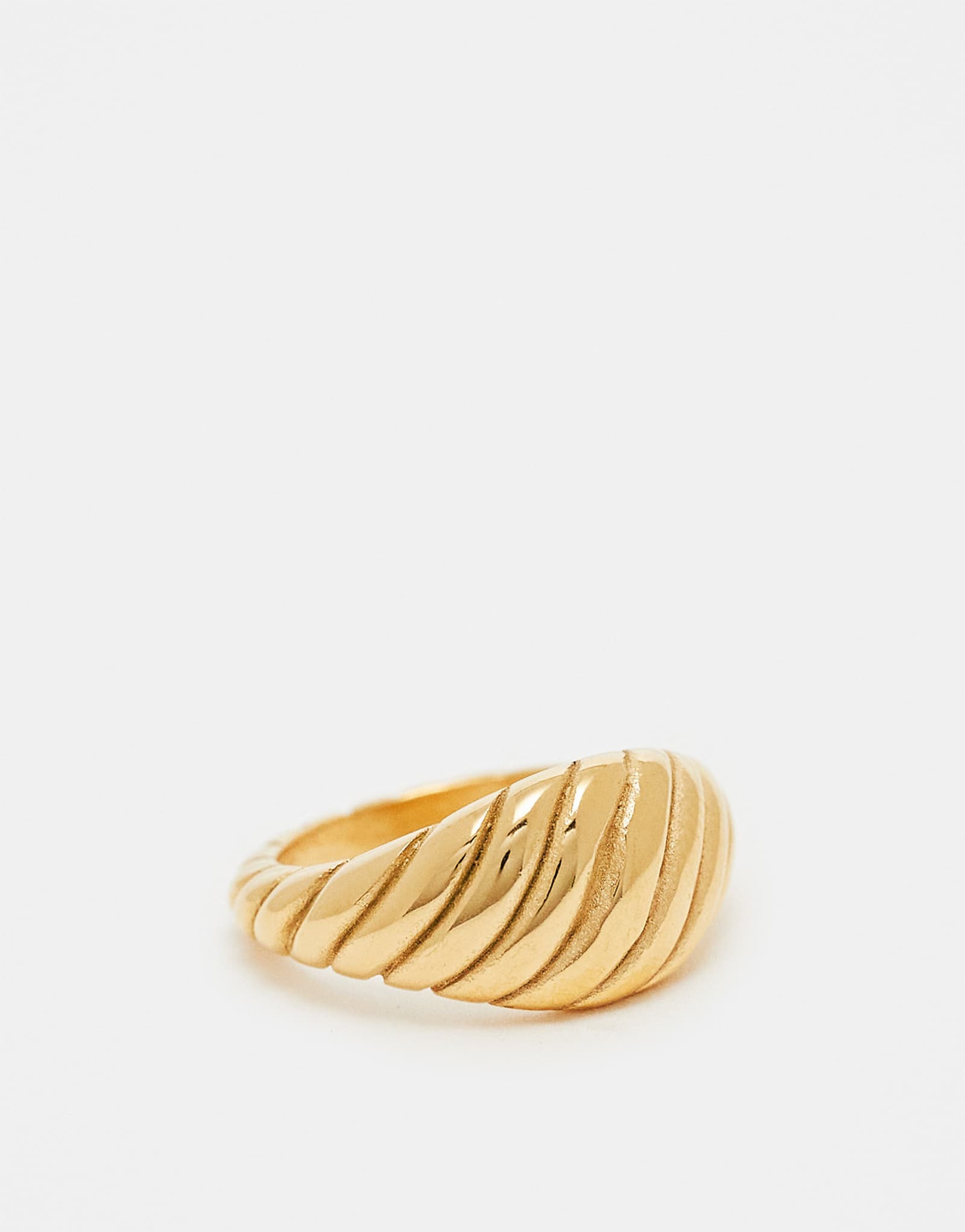 Accessorize Z chunky twisted ring in gold plated stainless steel 4090₽