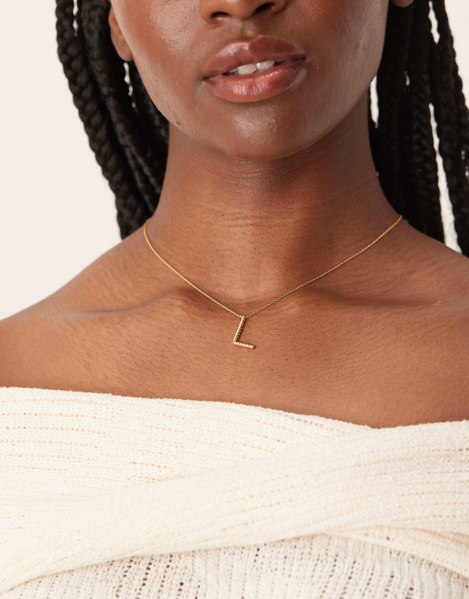 Accessorize Z twisted L initial necklace in gold plated 4590₽
