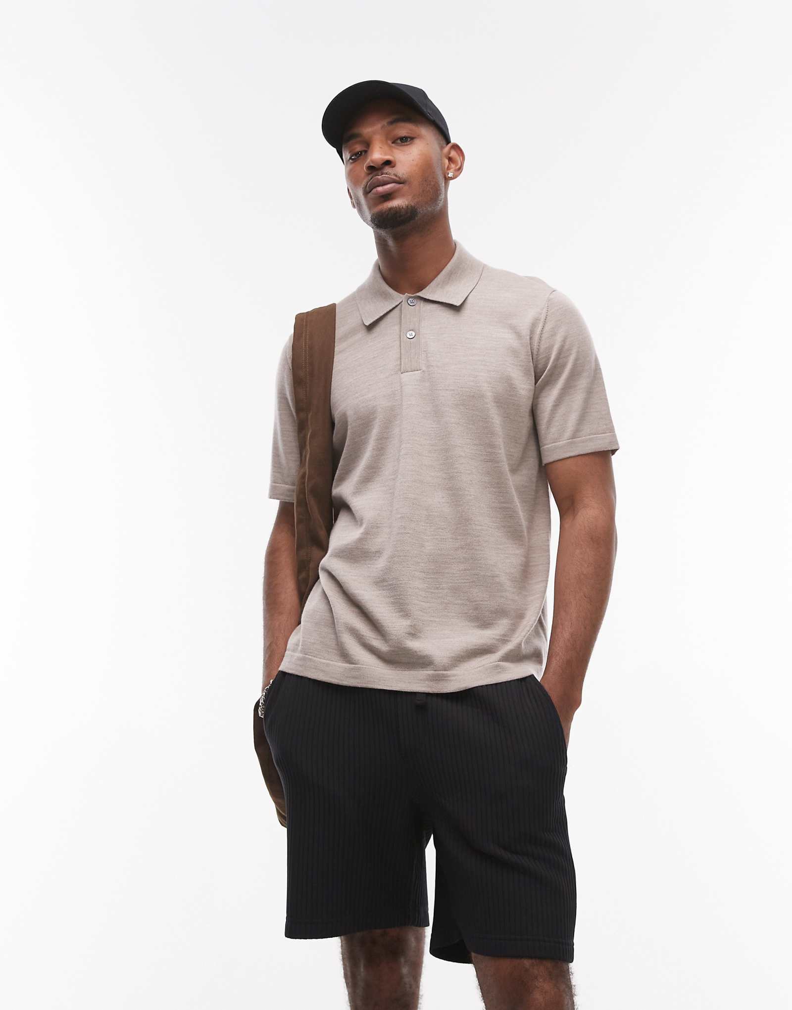 ARKET merino wool knit short sleeve polo shirt in light beige 13690₽