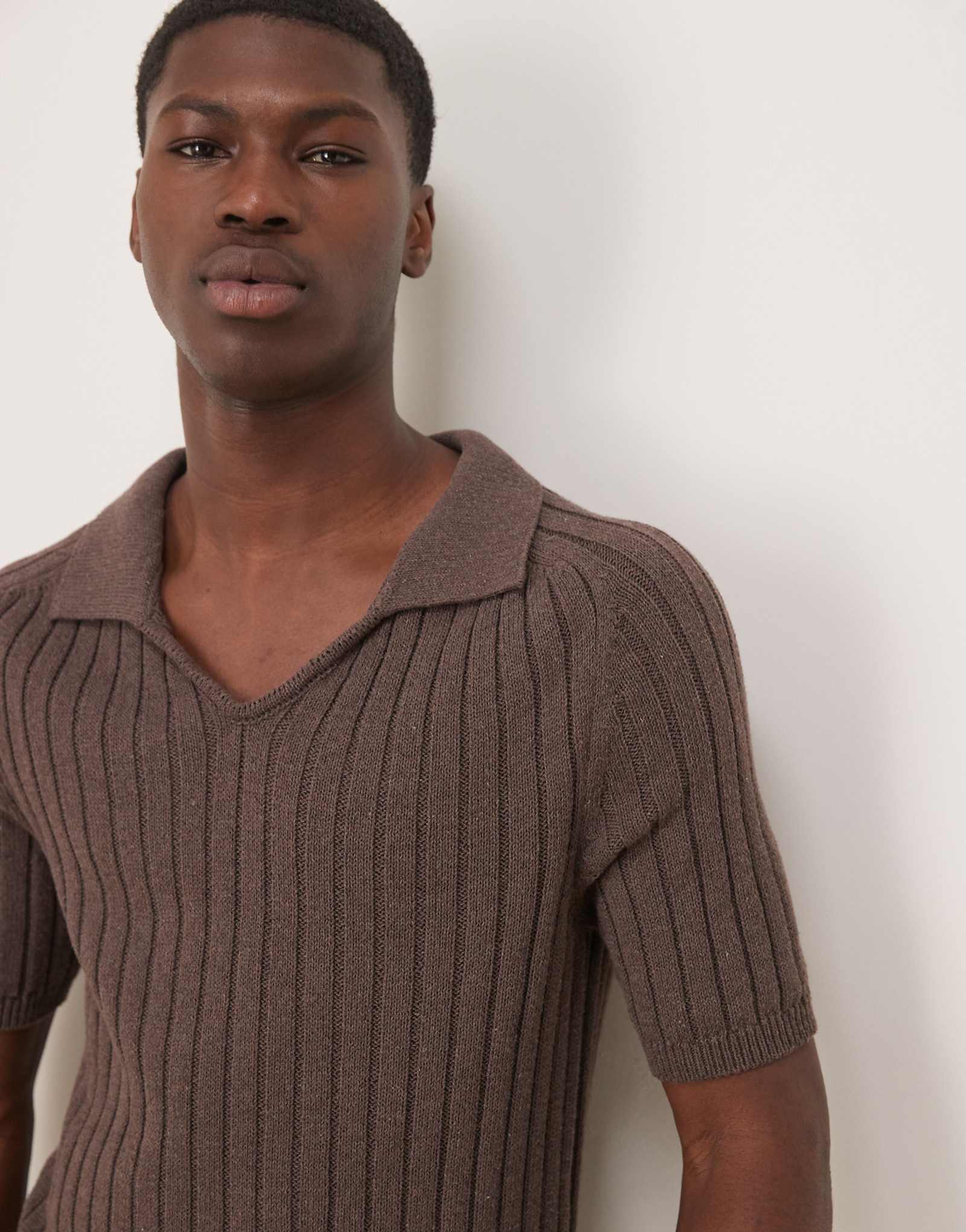 ASOS DESIGN muscle fit boxy rib knit polo shirt in brown 7090₽