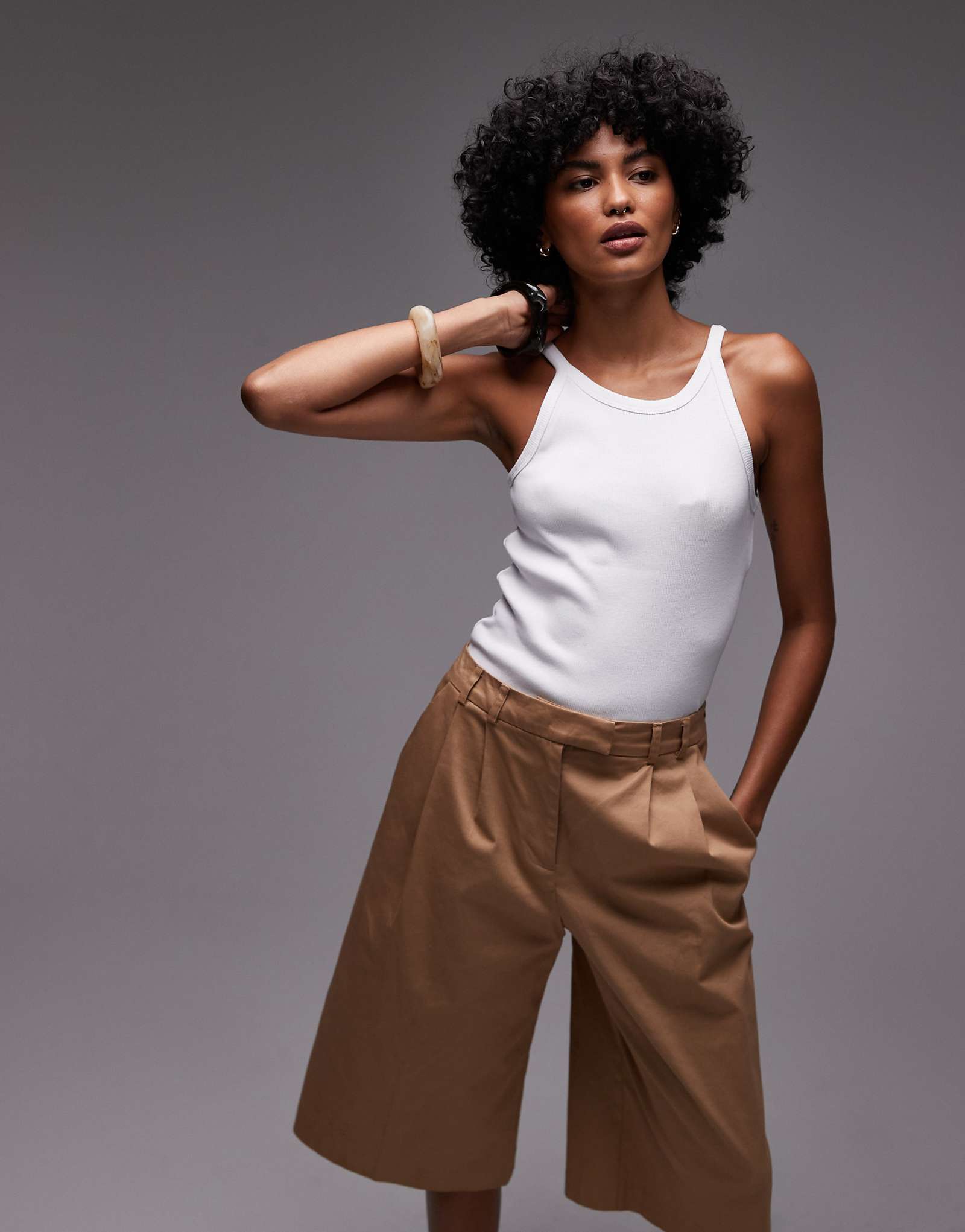 ARKET racer neck strappy tank top in white 3590₽