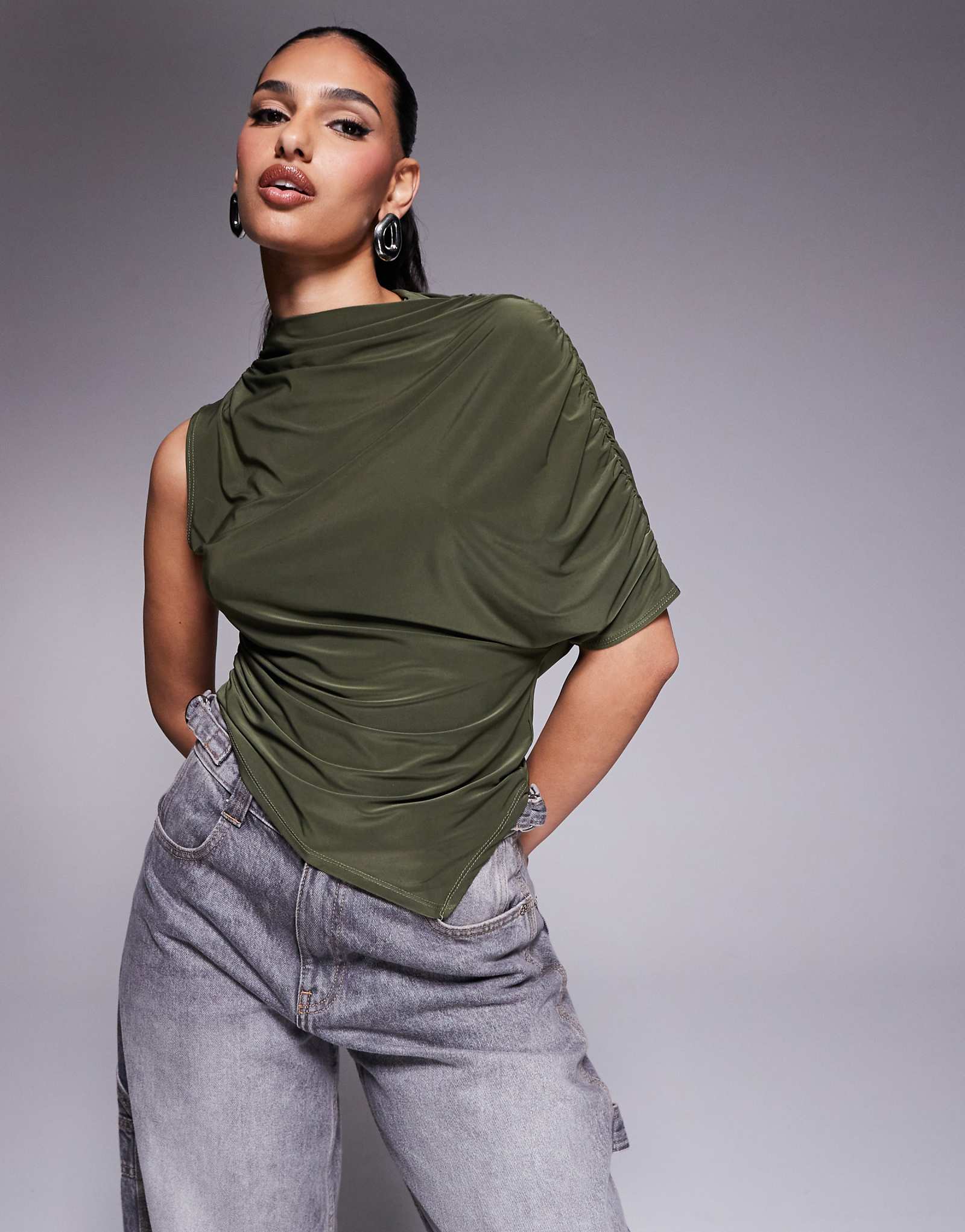 ASOS DESIGN slinky sleeve top with asymmetric hem in khaki 2590₽