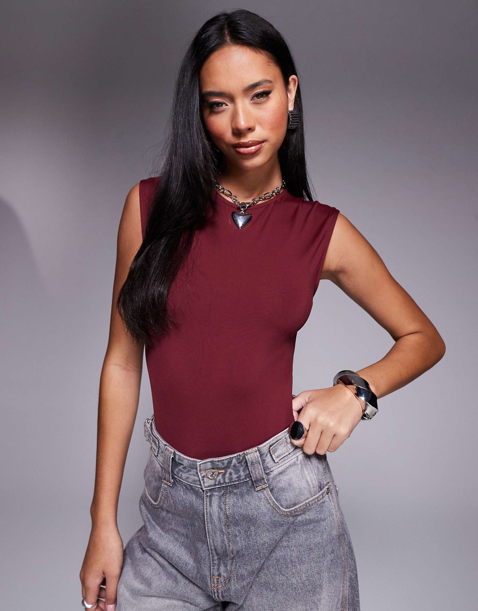 ASOS DESIGN polyamide slinky wide shoulder sleeveless bodysuit in burgundy 3390₽