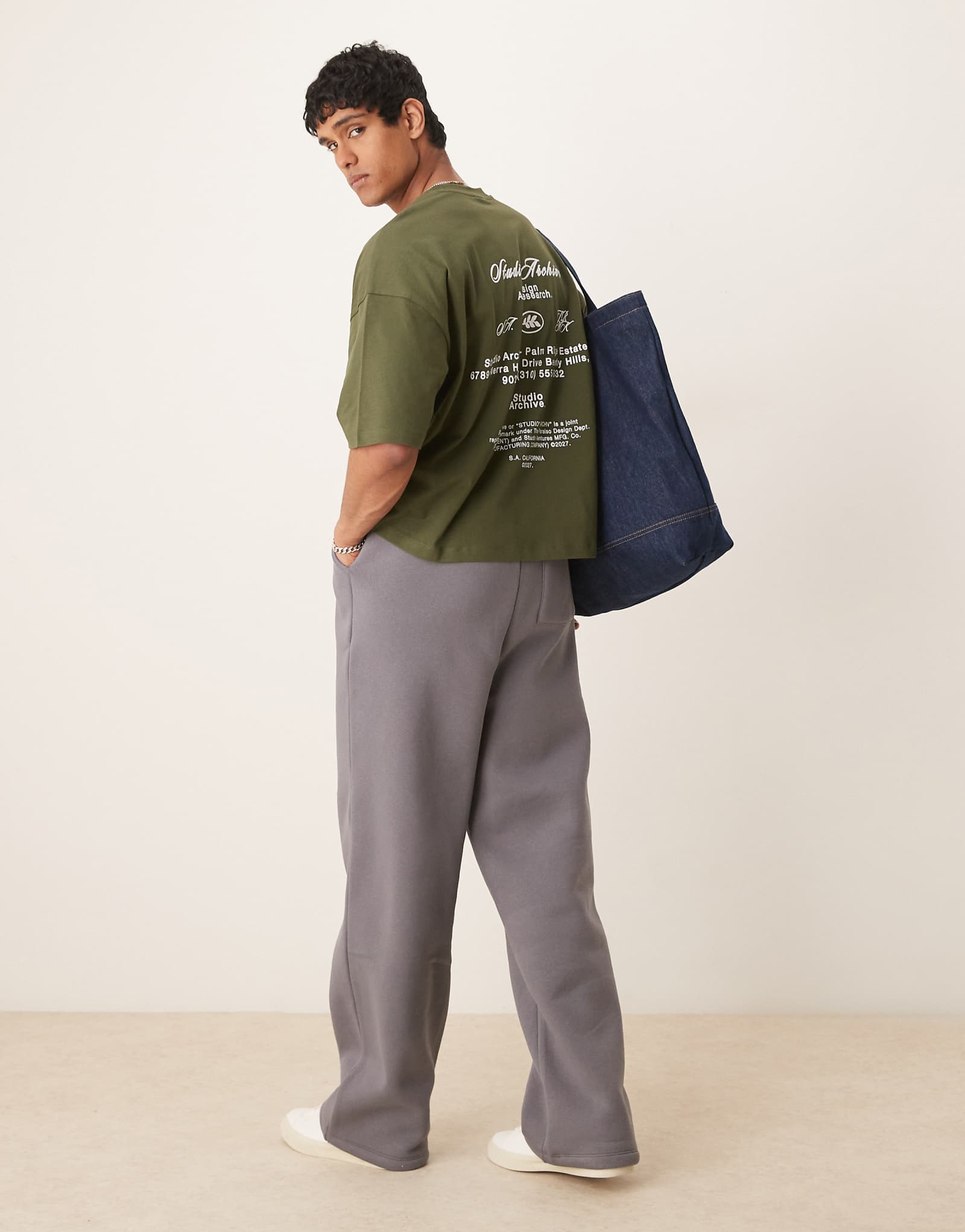 ASOS DESIGN oversized dropped shoulders t-shirt with print in dark green 5690₽