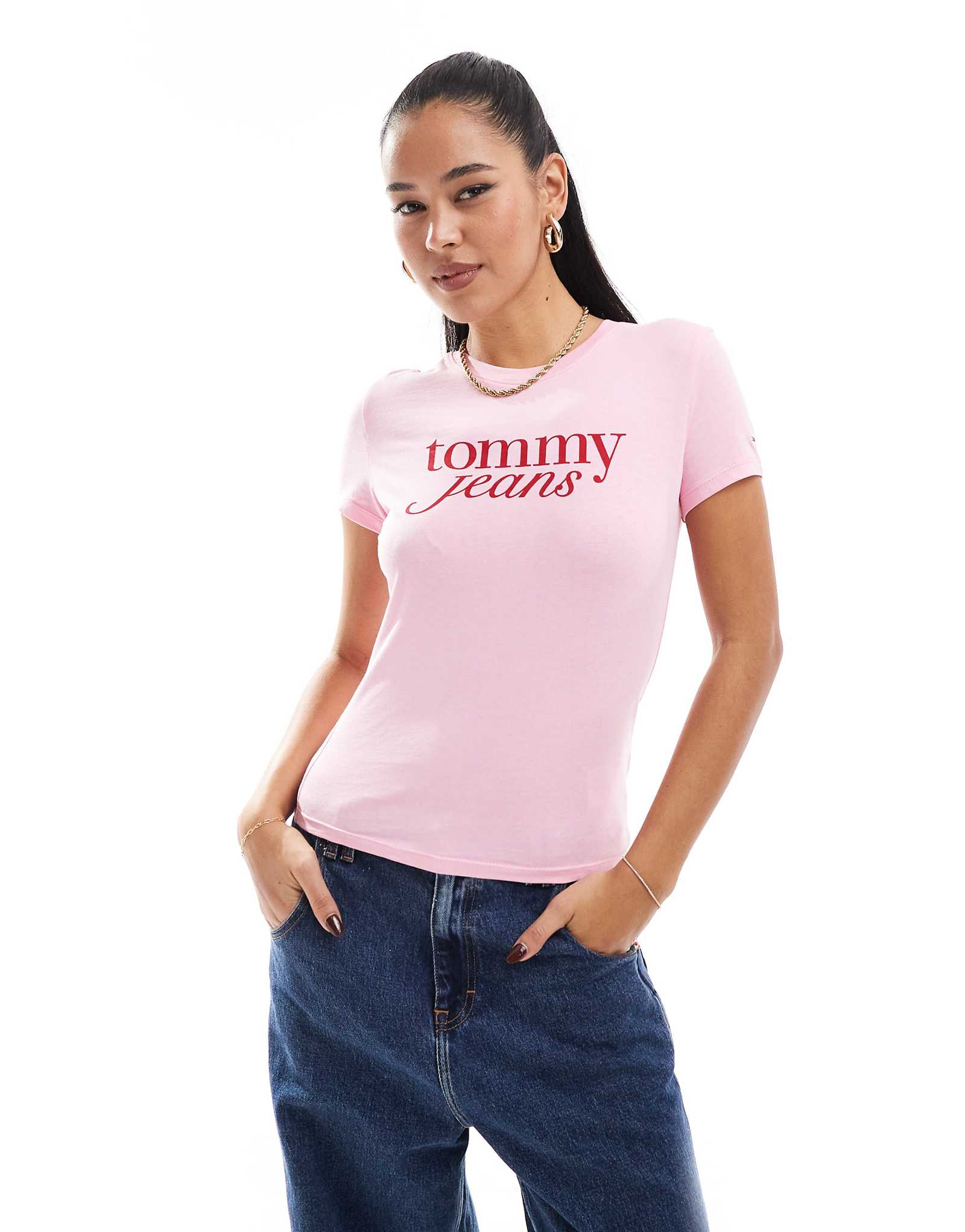 Tommy Jeans retro script baby t-shirt in pink and red 8090₽