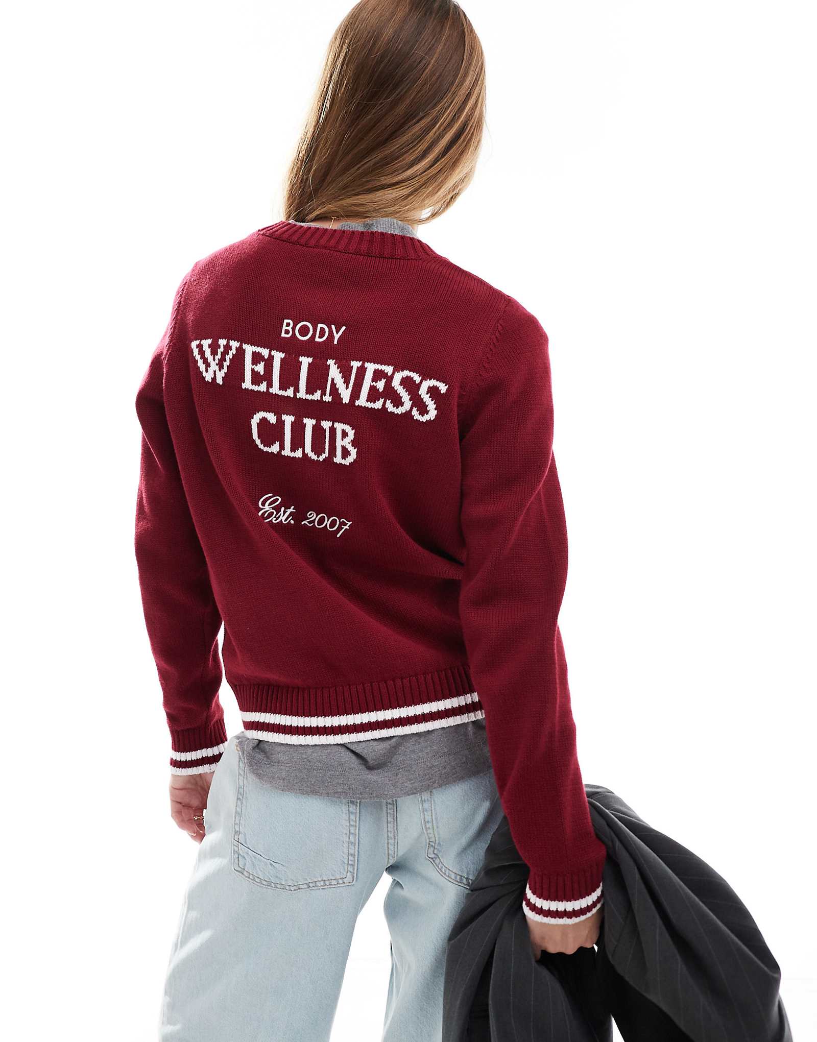 Cotton On knit graphic crew sweater in deep red 7590₽