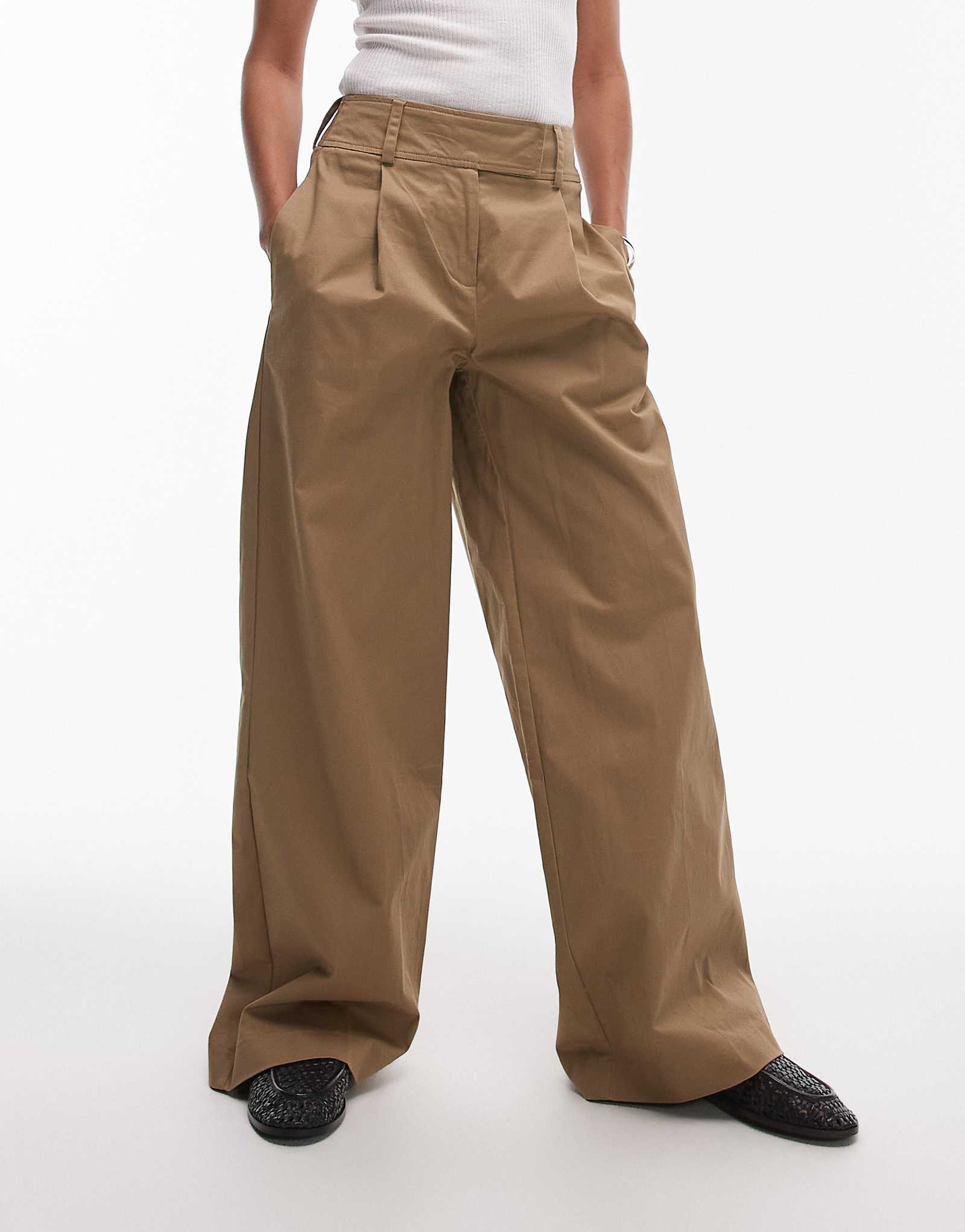 Topshop pleated wide leg tailored chino style pants in sand 9290₽