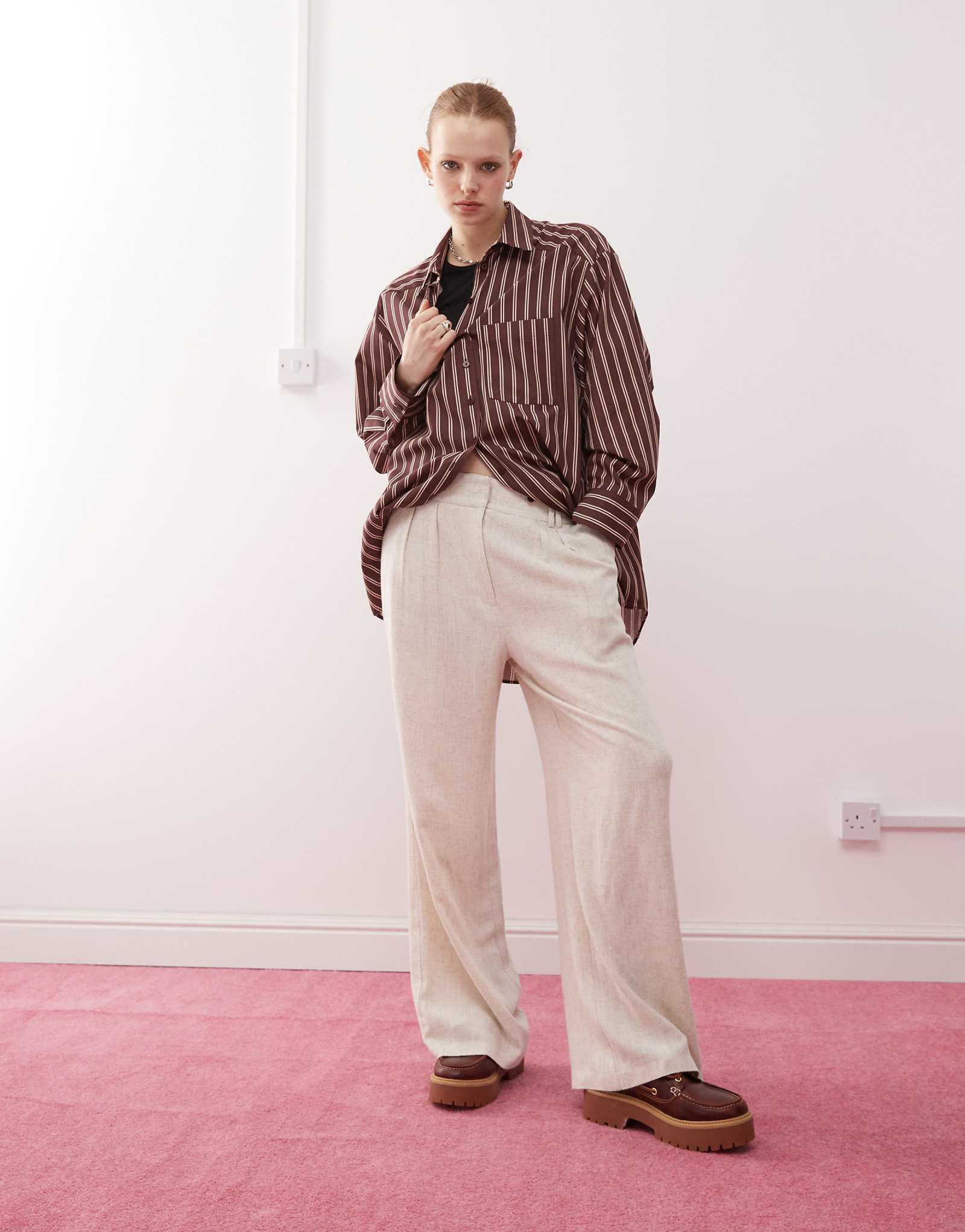 COLLUSION relaxed linen mix pants in stone 3390₽