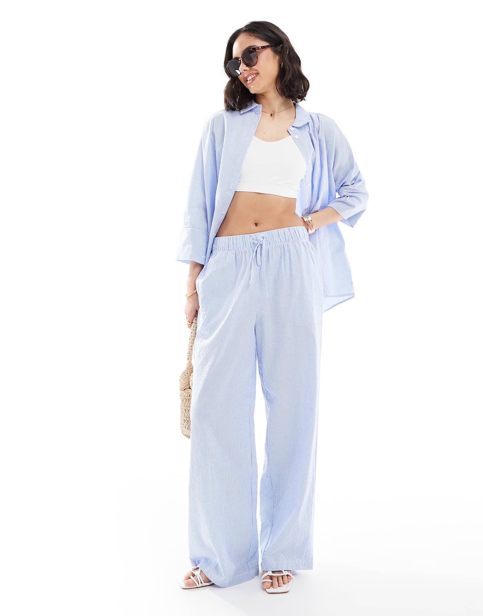 ONLY wide leg pants in blue stripes - part of a set 10990₽