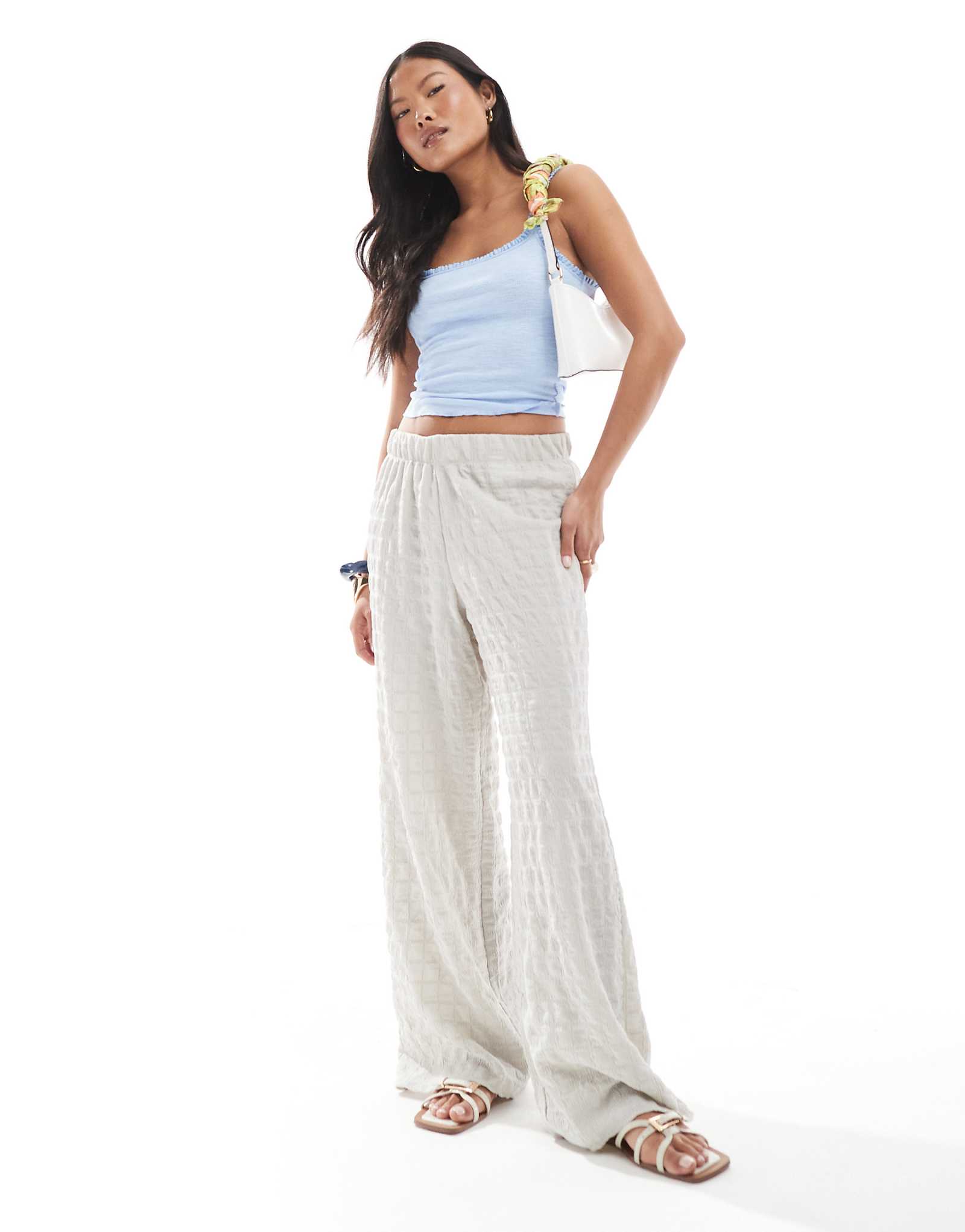 ONLY Petite seersucker wide leg pants in ice gray 3990₽
