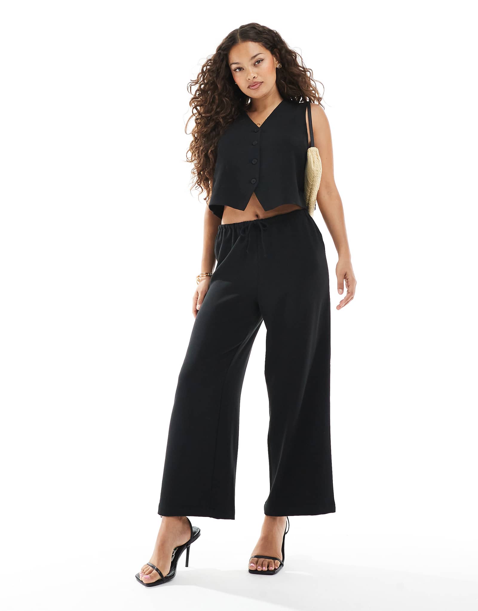 ONLY Petite loose fit tailored pants with string detail in black - part of a set 11290₽