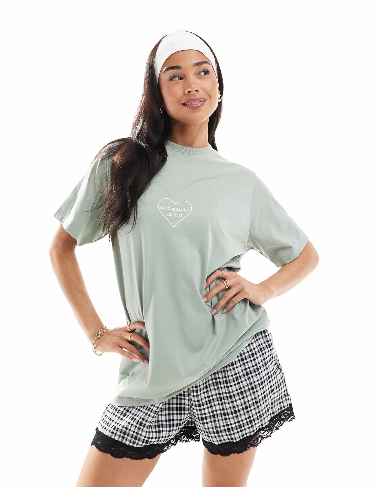 Daisy Street oversized t-shirt with matcha graphic in matcha 3890₽