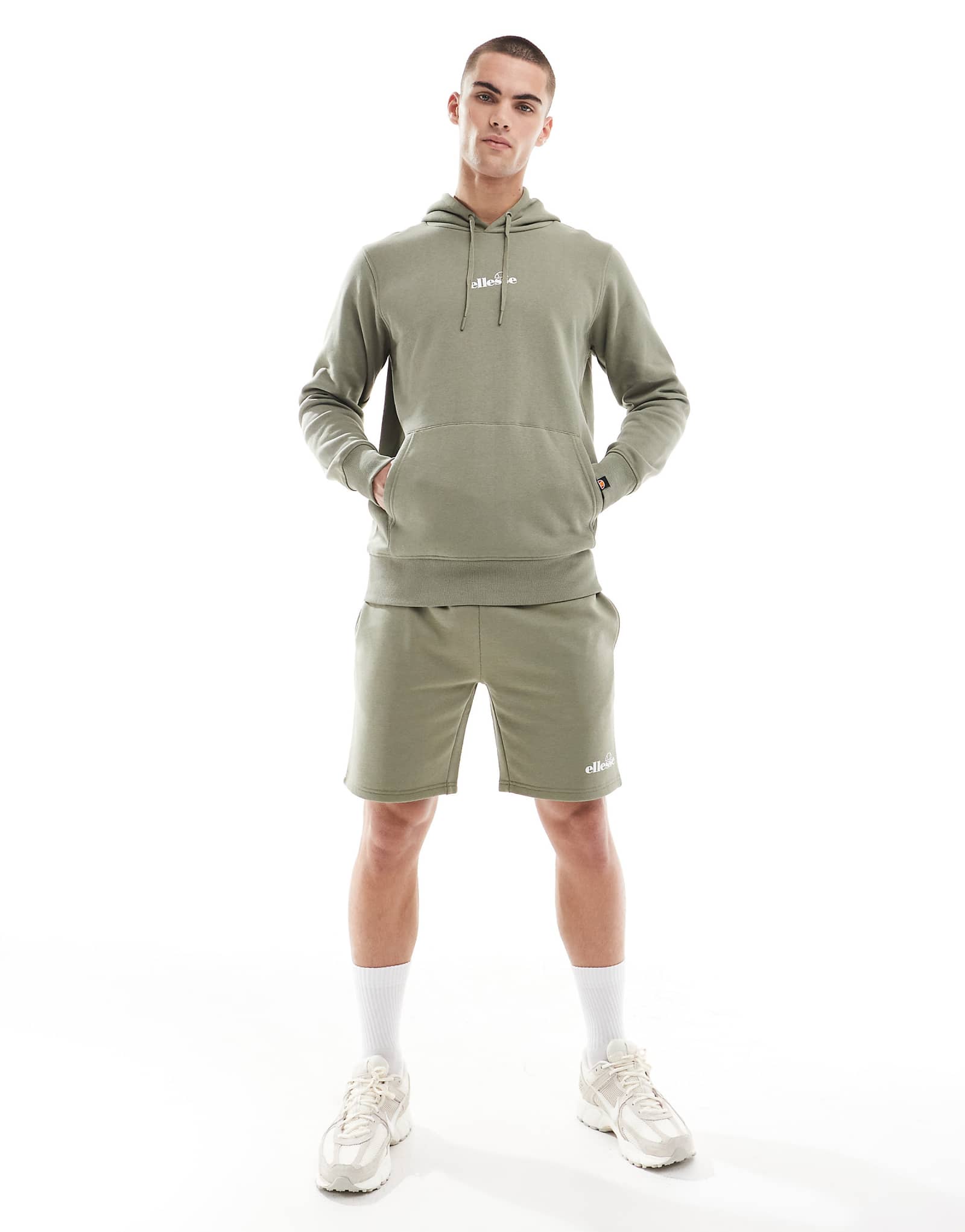 ellesse Molla shorts in khaki