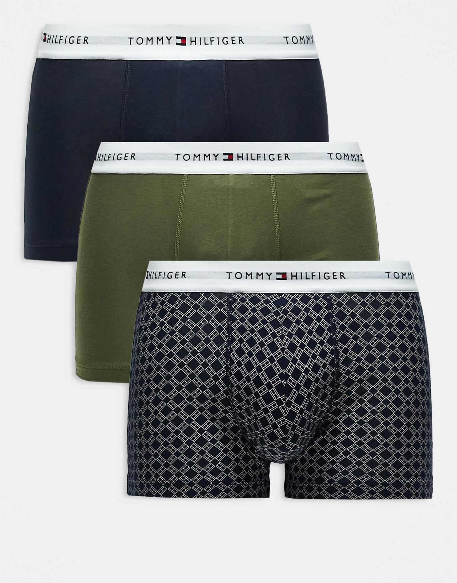 Tommy Hilfiger 3 pack trunks in navy khaki and geo print 8090₽