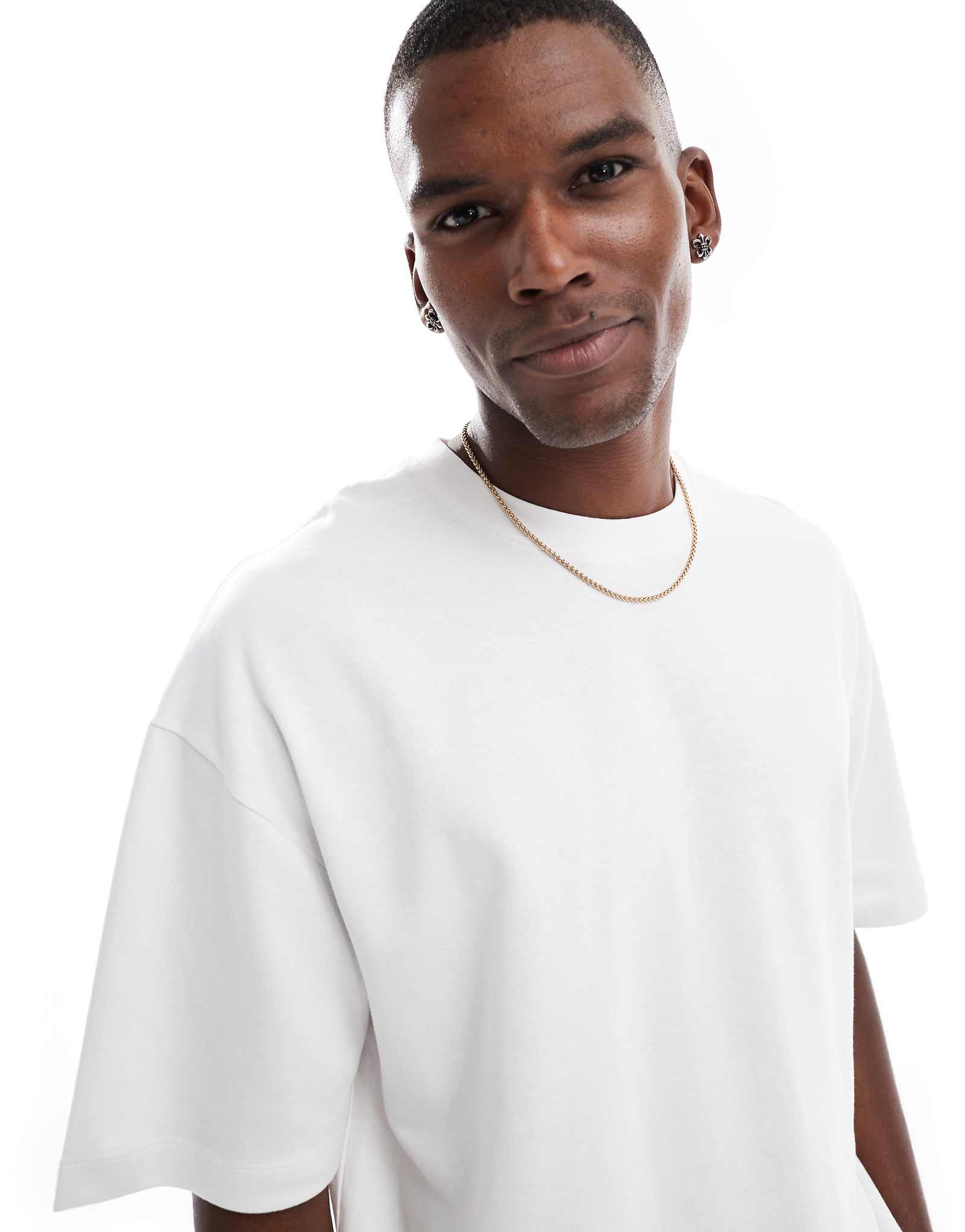 Pull-Bear boxy fit t-shirt in white